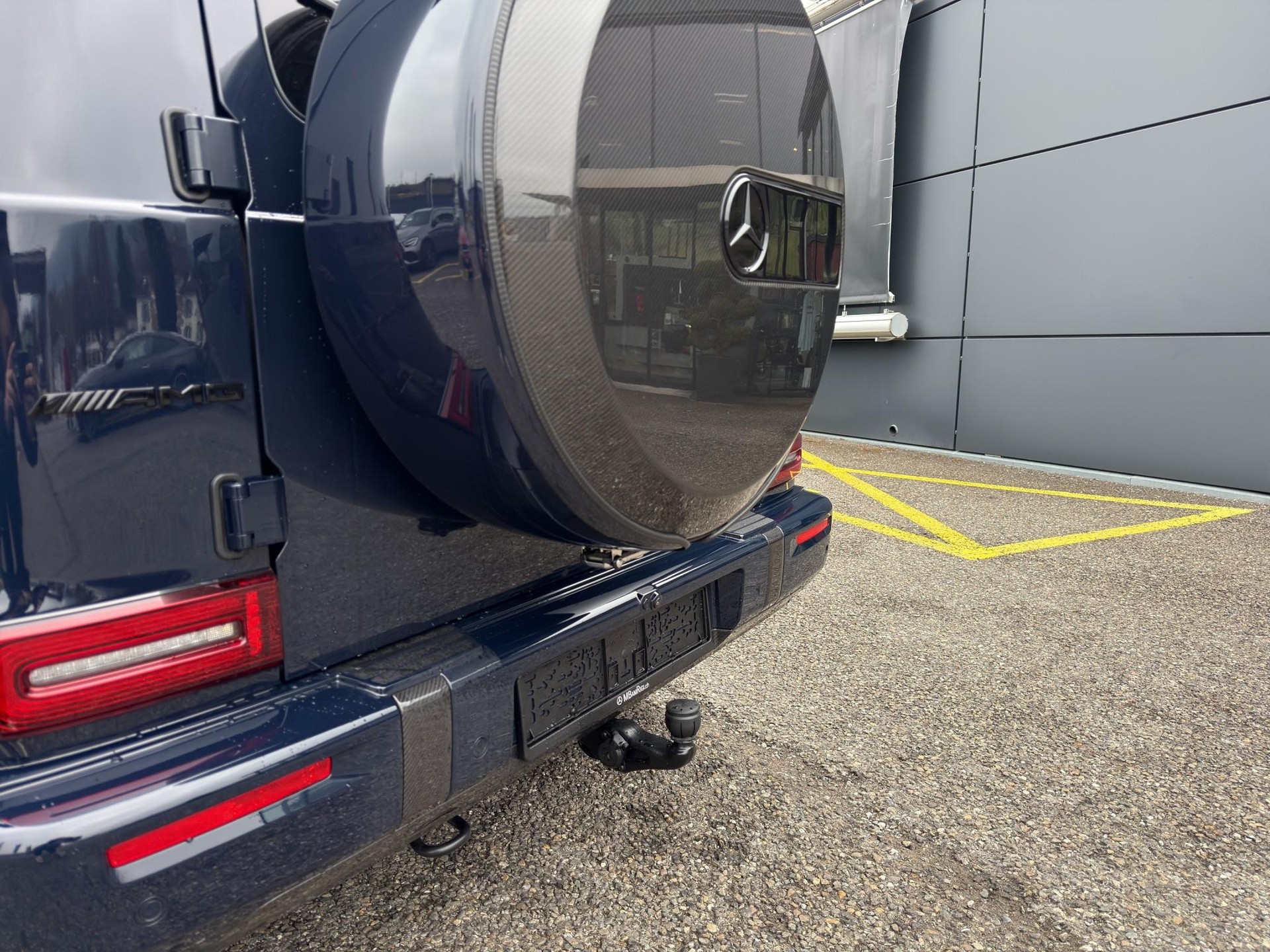 MERCEDES-BENZ G 63 AMG-image-18