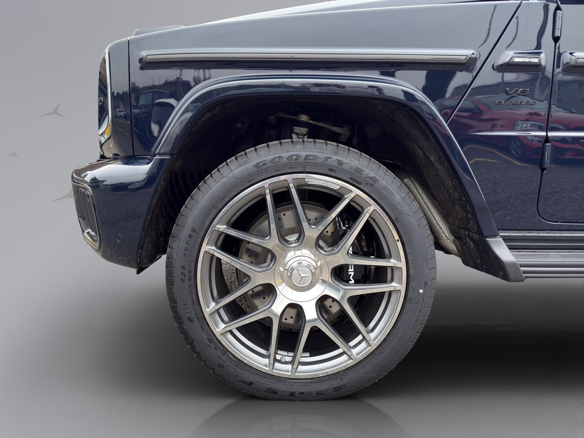 MERCEDES-BENZ G 63 AMG-image-16