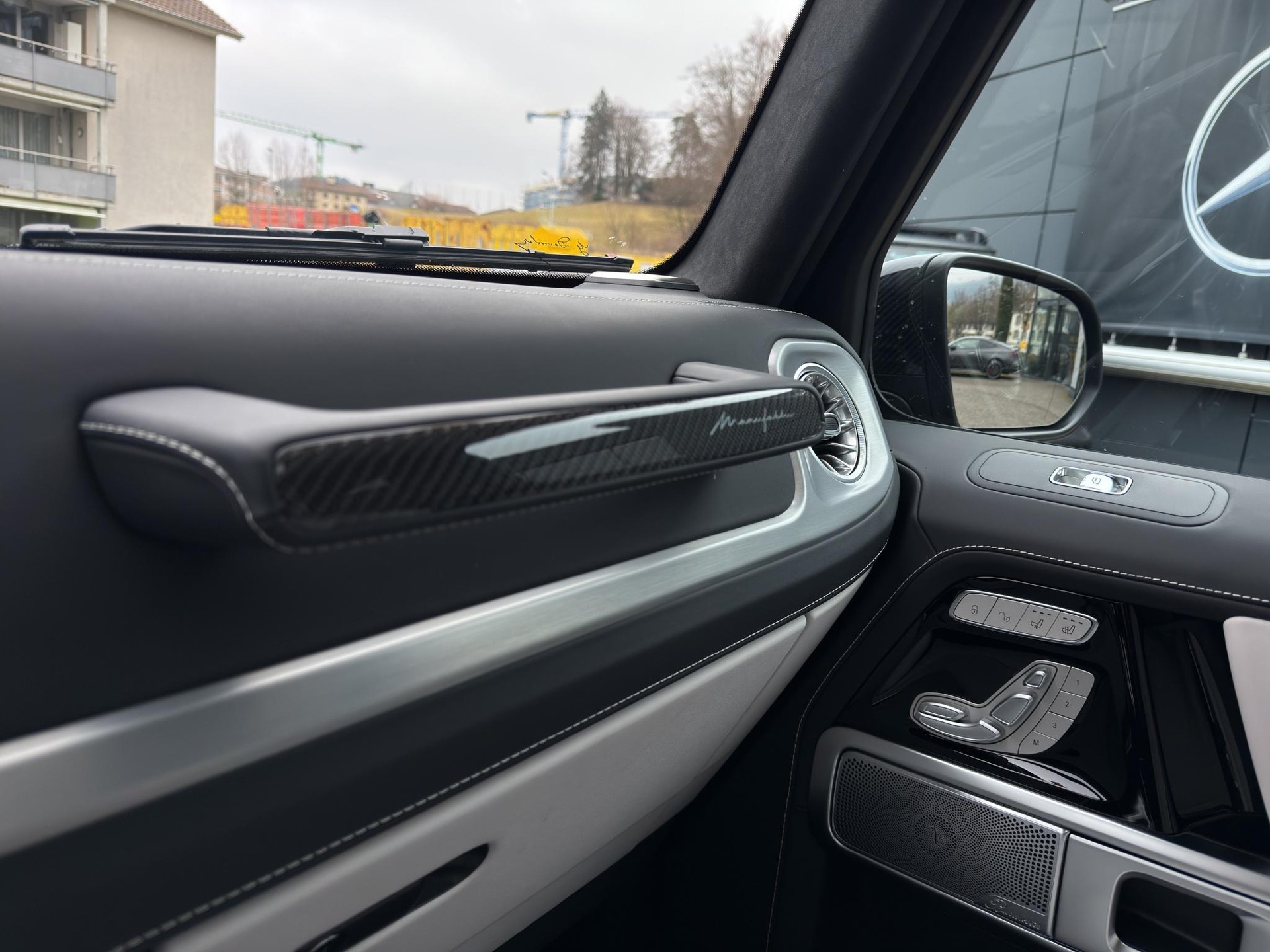 MERCEDES-BENZ G 63 AMG-image-23