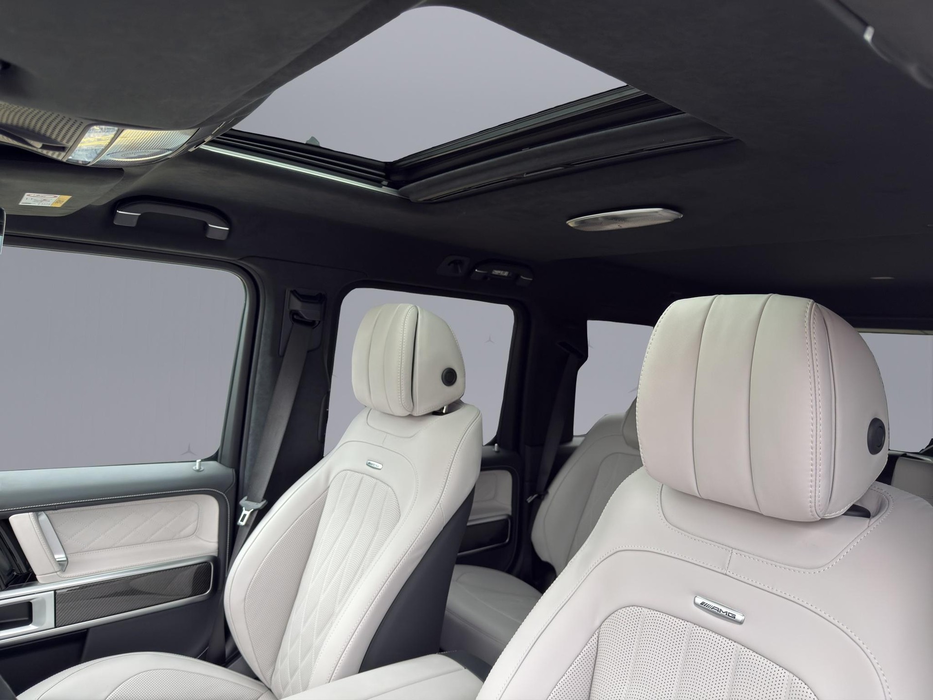 MERCEDES-BENZ G 63 AMG-image-17