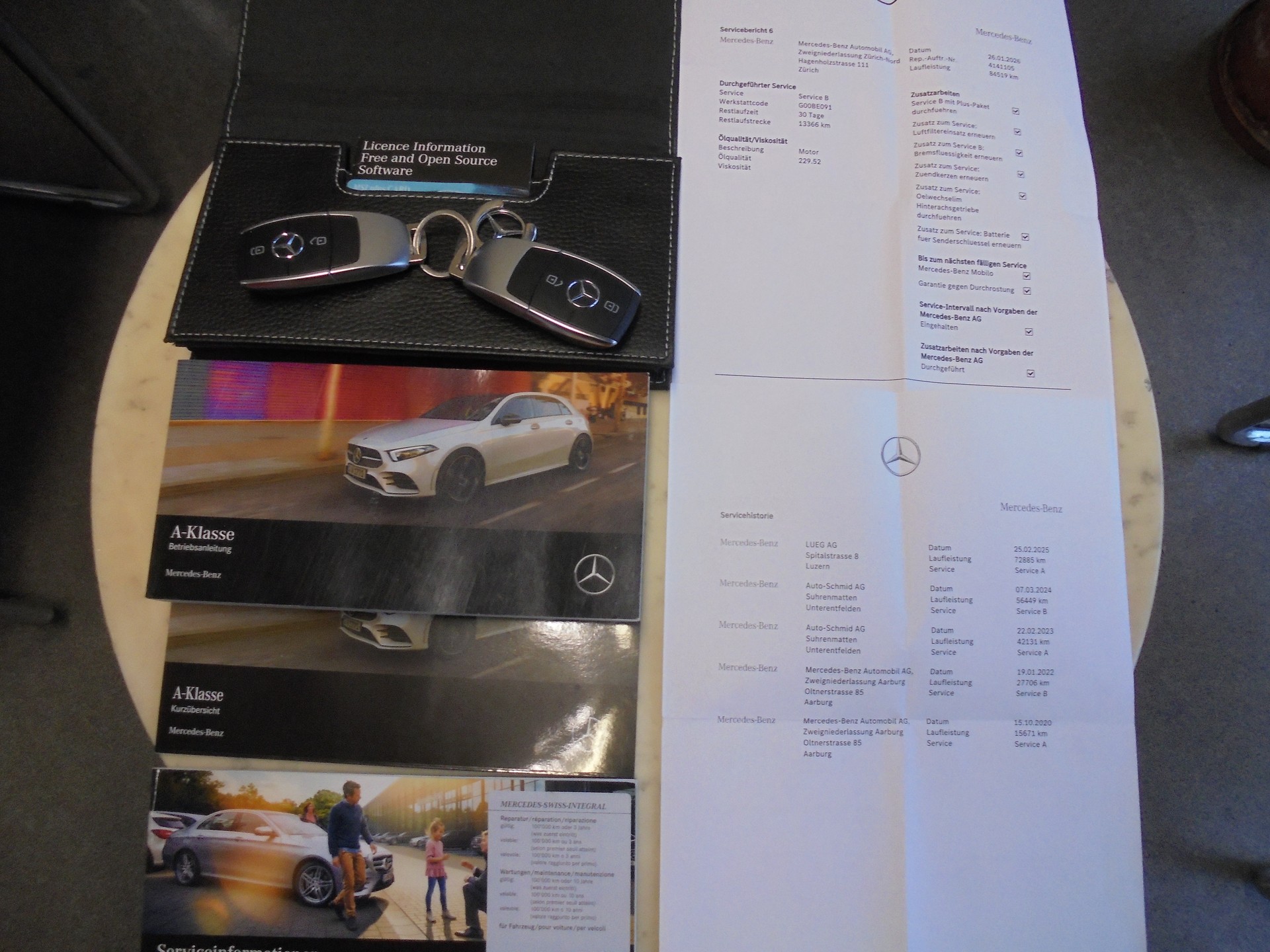 MERCEDES-BENZ A 220 AMG Line 7G-DCT 4Matic-image-10
