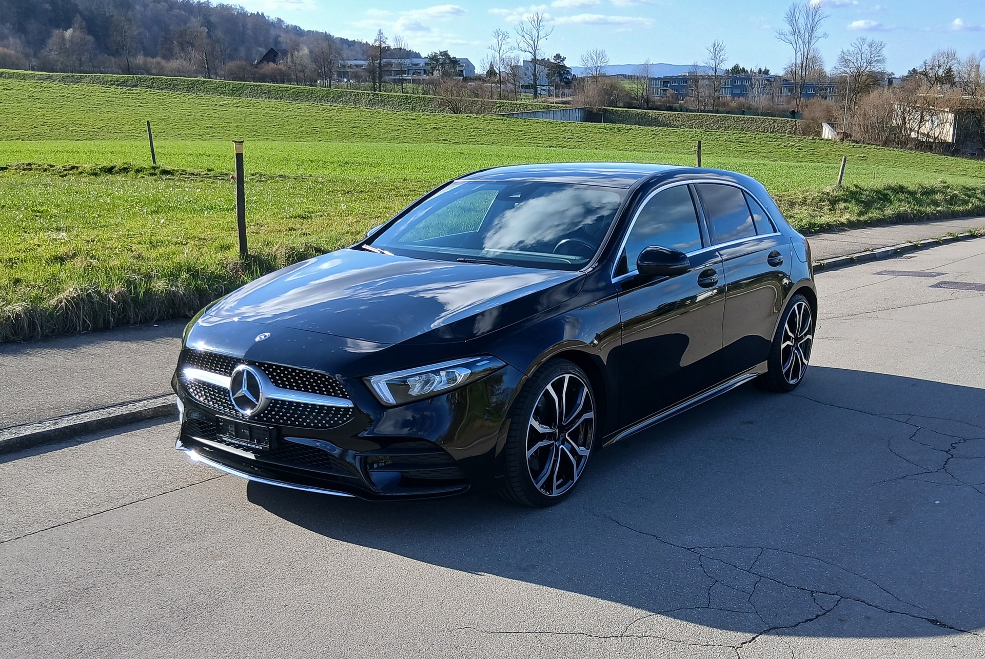 MERCEDES-BENZ A 220 AMG Line 7G-DCT 4Matic