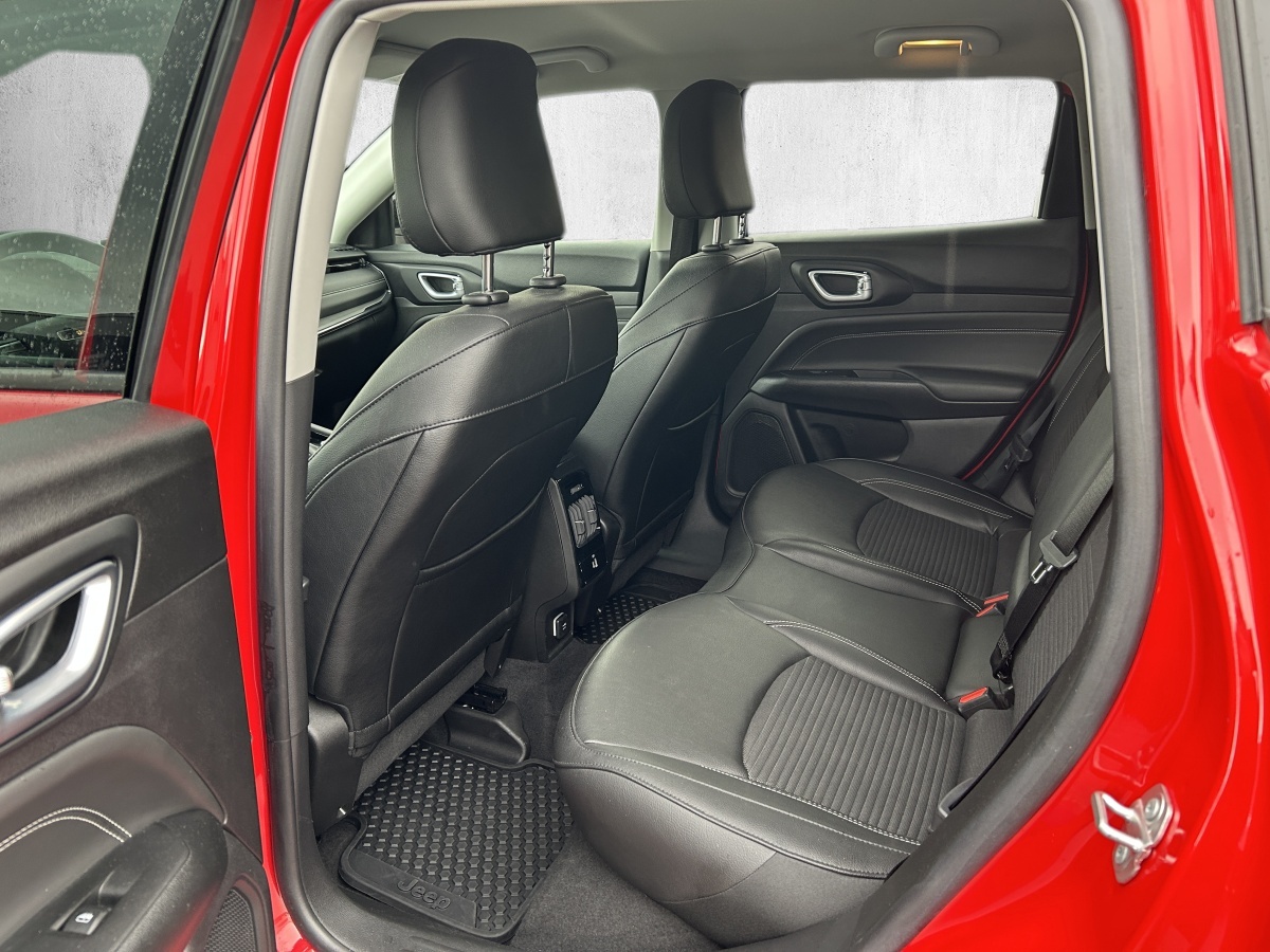 JEEP Compass 1.3 T PHEV Night Eagle AWD-image-9