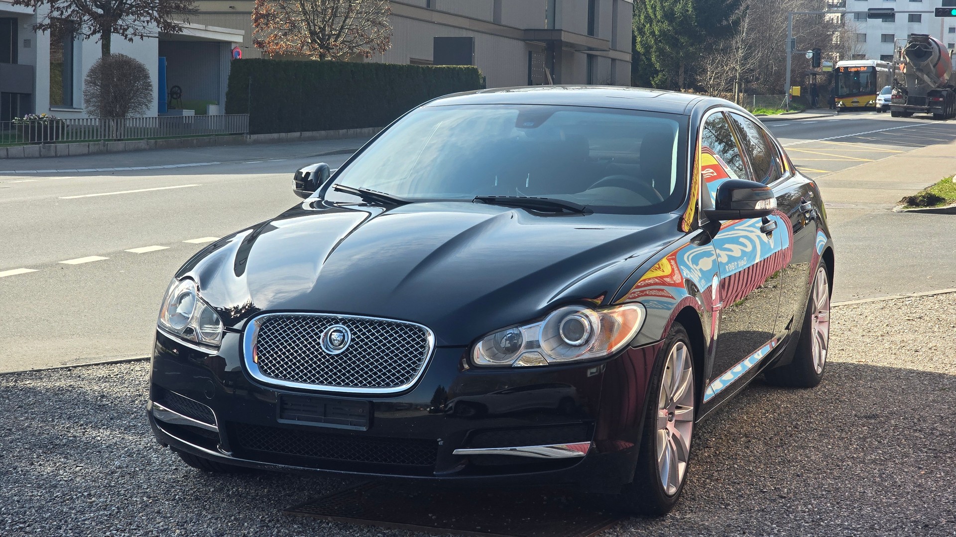 JAGUAR XF 4.2 V8-image-0