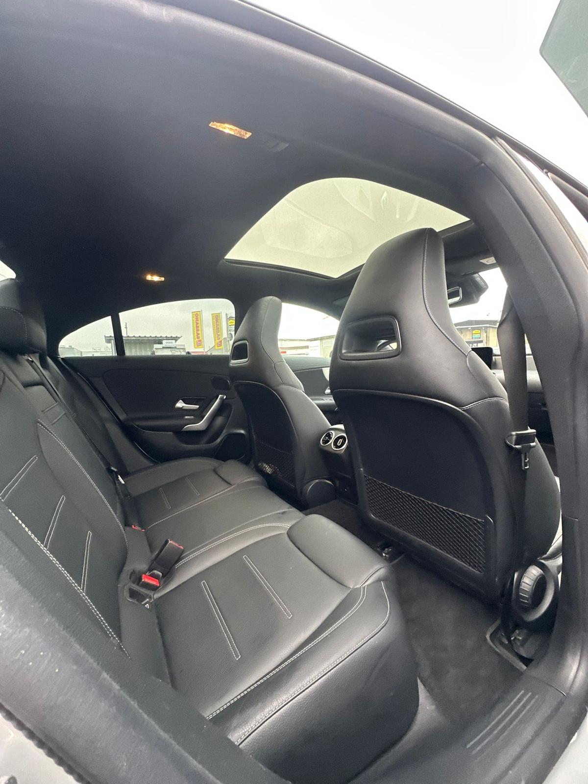 MERCEDES-BENZ CLA 200 AMG Line-image-4
