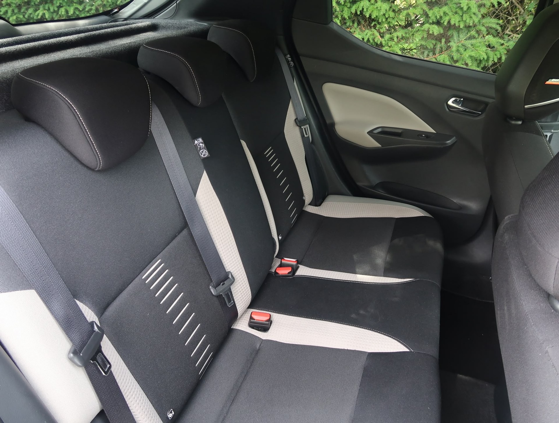 NISSAN Micra IG-T 100 Xtronic tekna (édition)-image-24