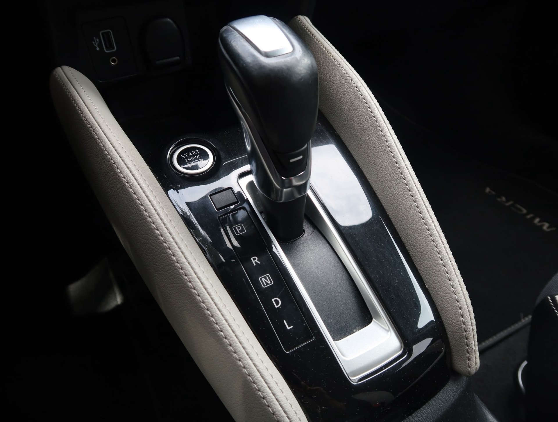 NISSAN Micra IG-T 100 Xtronic tekna (édition)-image-19