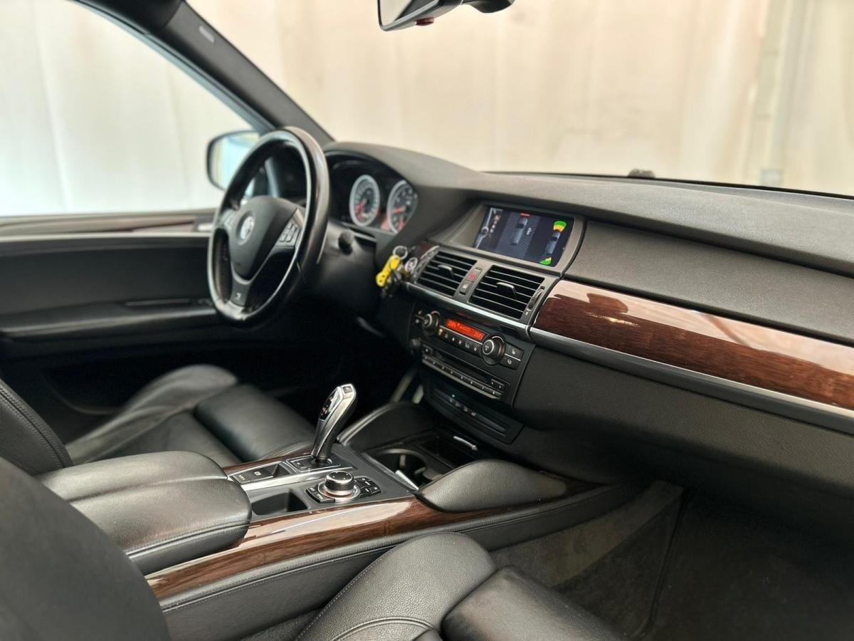 BMW X5 xDrive M Steptronic-image-8