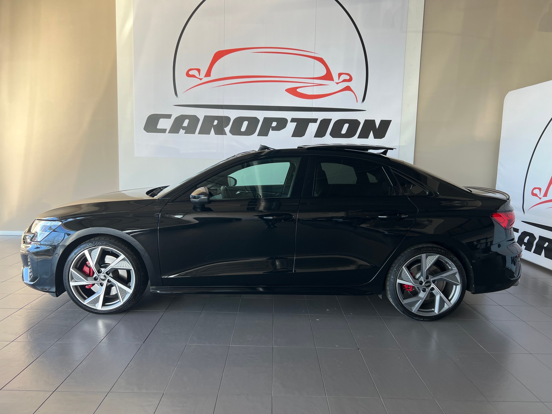 AUDI S3 Limousine 2.0 TFSI quattro S-tronic-image-4
