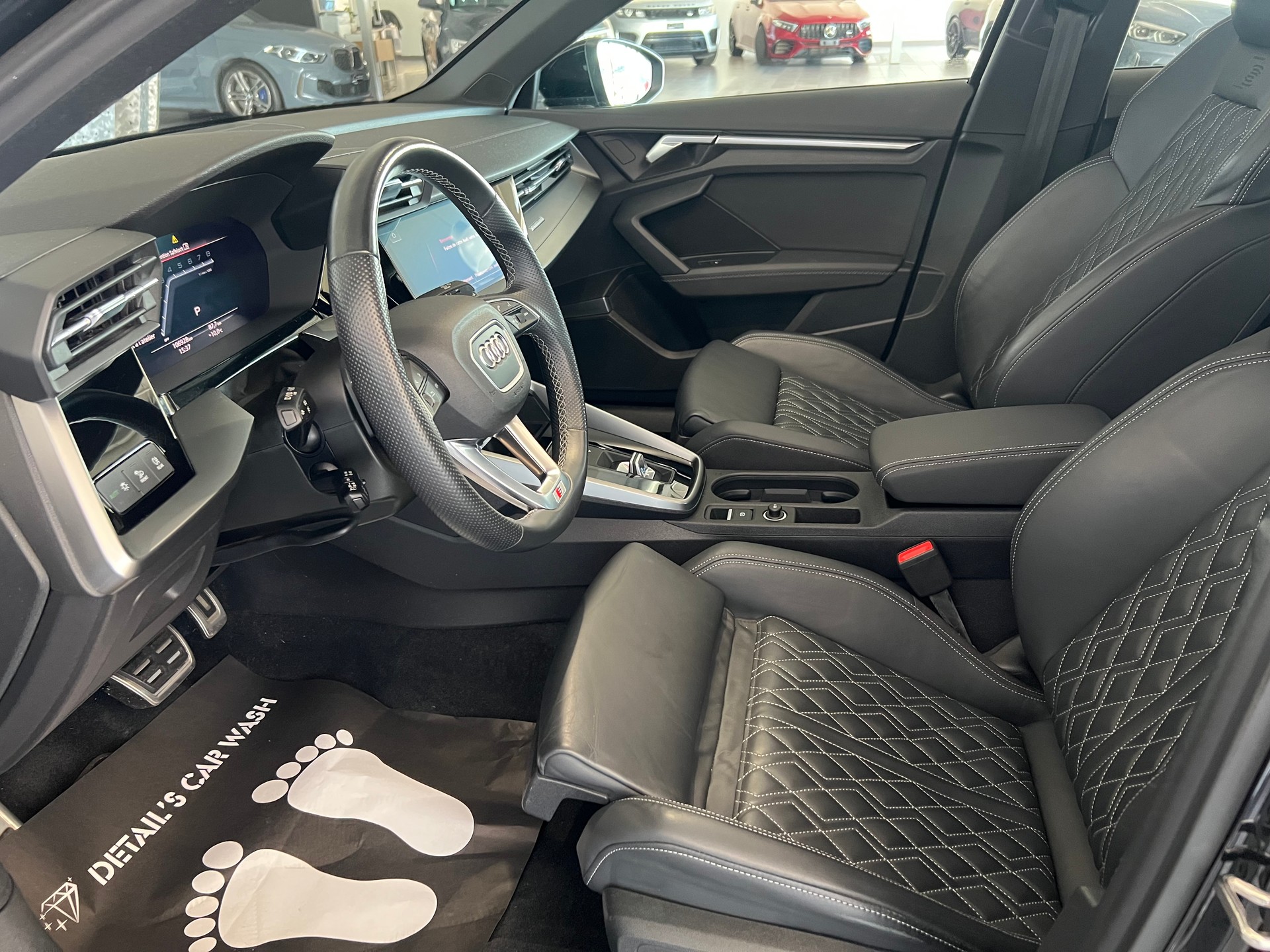 AUDI S3 Limousine 2.0 TFSI quattro S-tronic-image-17