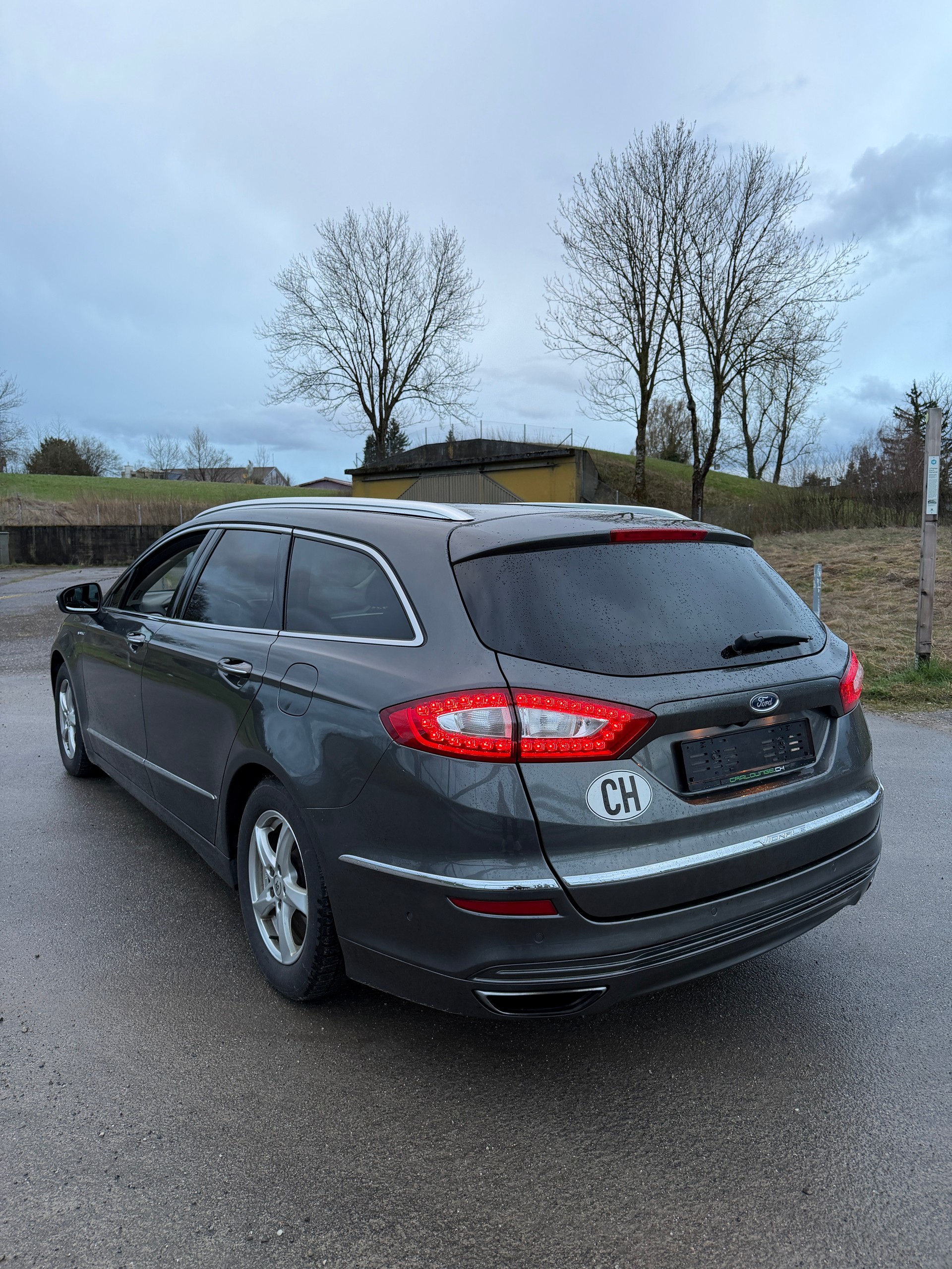 FORD Mondeo 2.0 EcoBoost SCTi Vignale Automatic-image-4