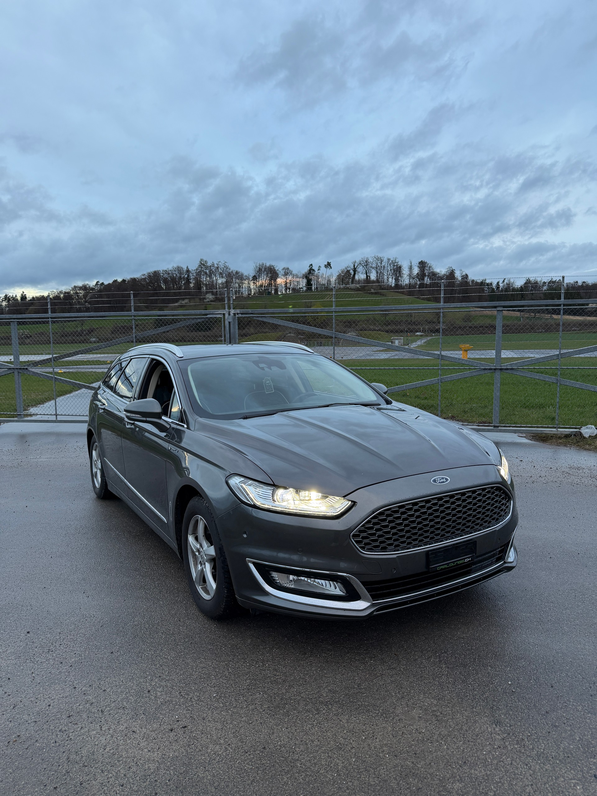 FORD Mondeo 2.0 EcoBoost SCTi Vignale Automatic-image-0
