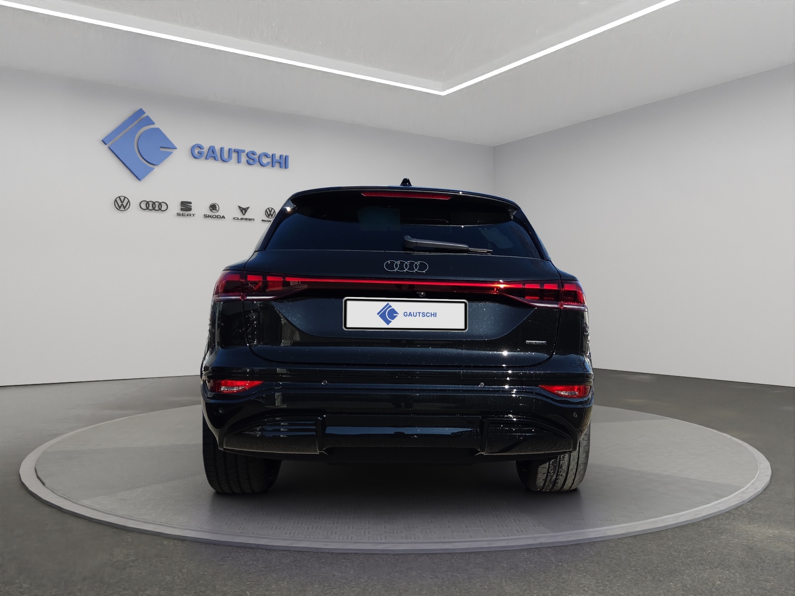 AUDI Q6 e-tron quattro-image-3