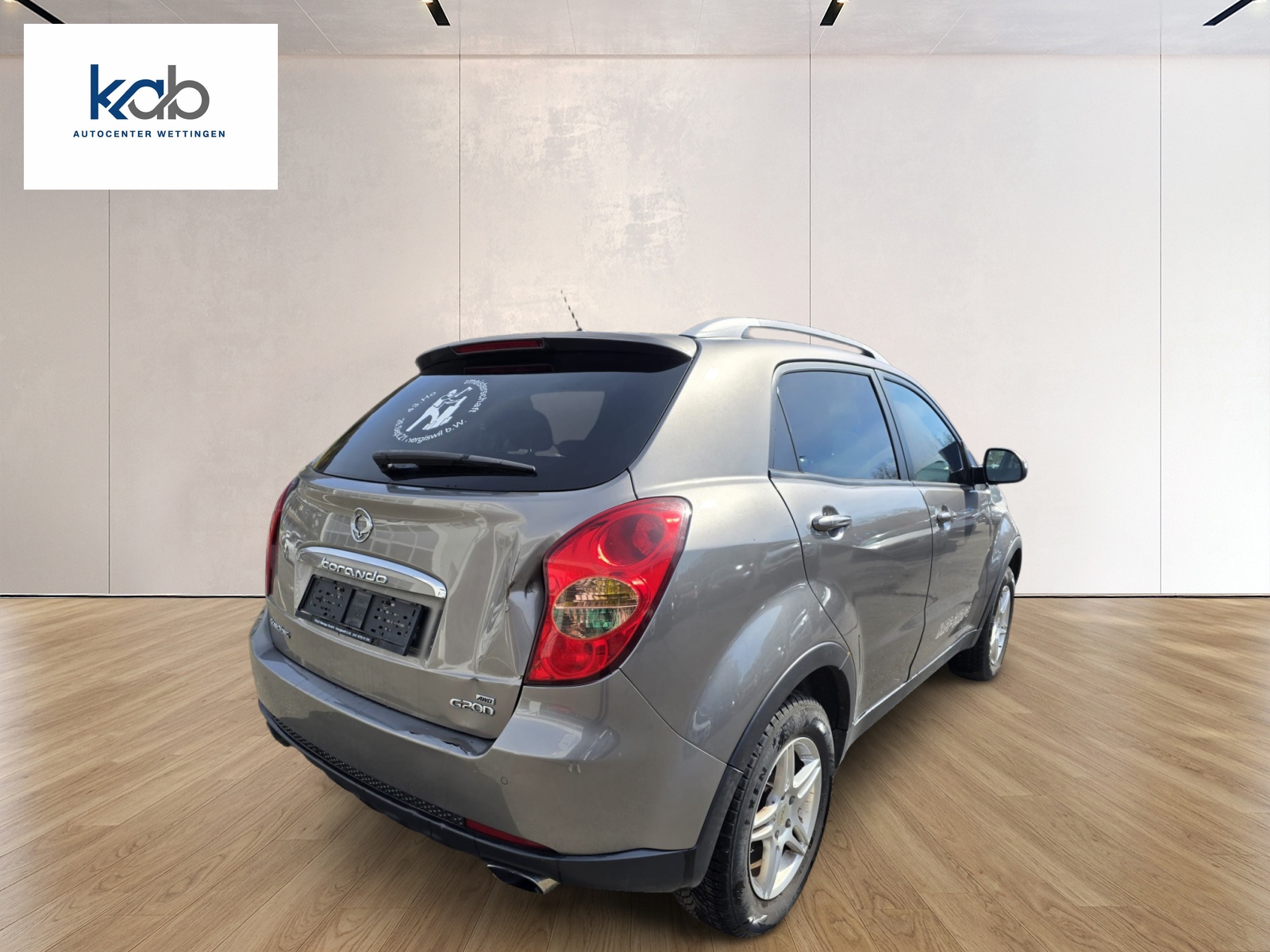 KGM-SsangYong Korando 2.0i Quartz 4WD-showroom-element-3