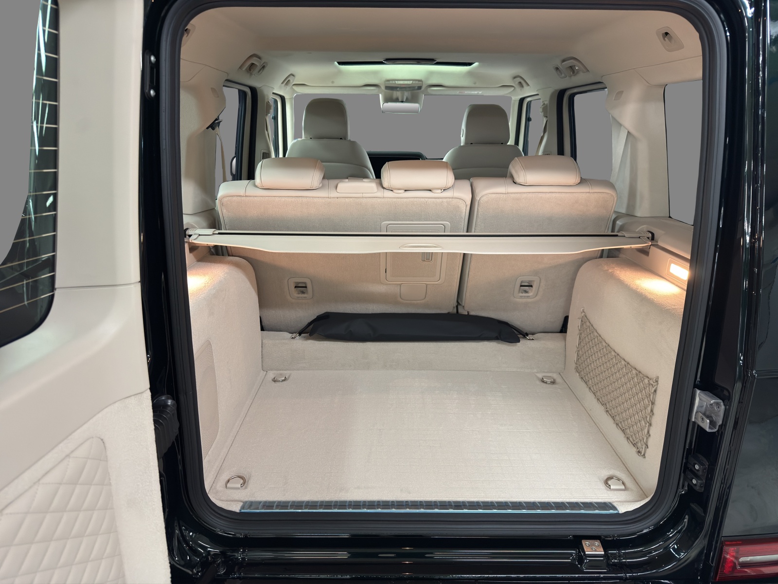 MERCEDES-BENZ G 450d 9G-Tronic-image-8