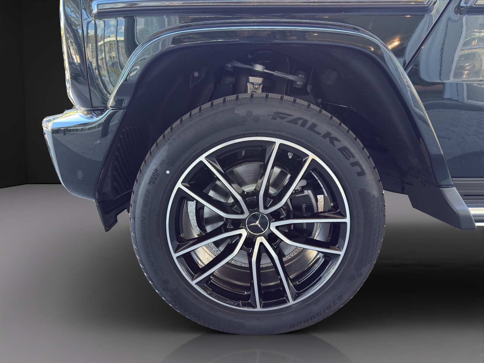 MERCEDES-BENZ G 450d 9G-Tronic-image-7