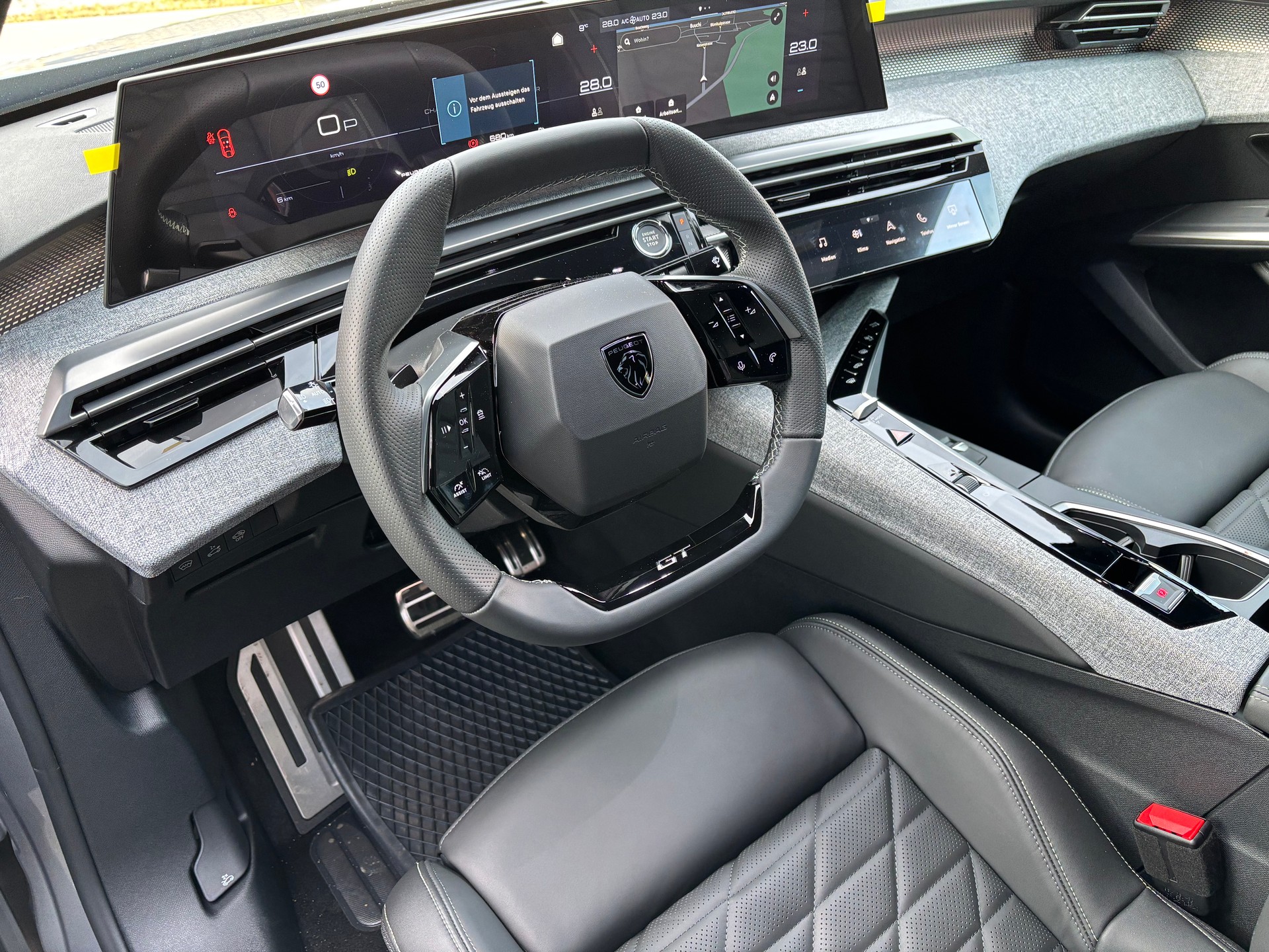 PEUGEOT 3008 145 e-DCS6 Hybrid GT-image-11