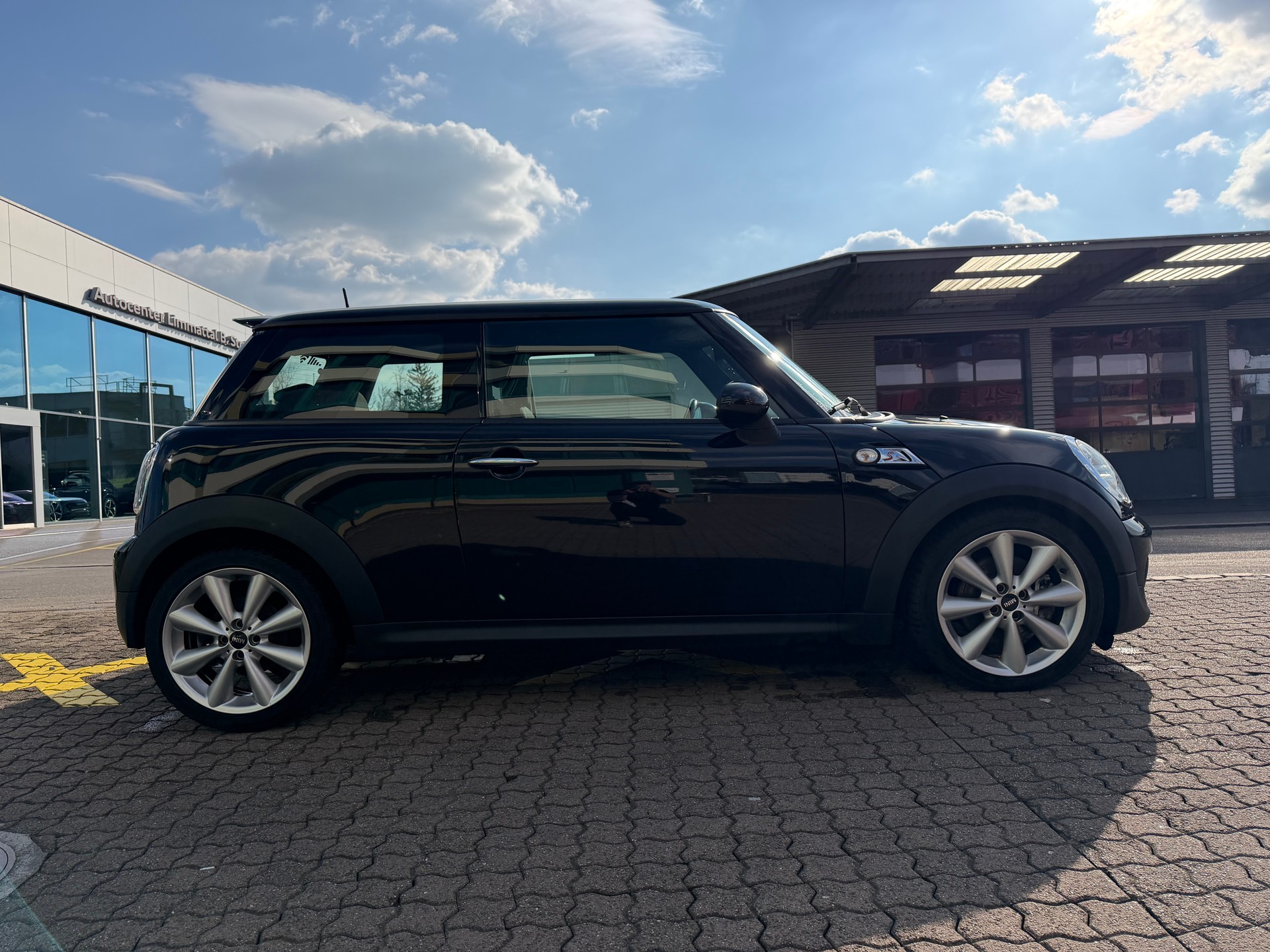 MINI Cooper S-image-3