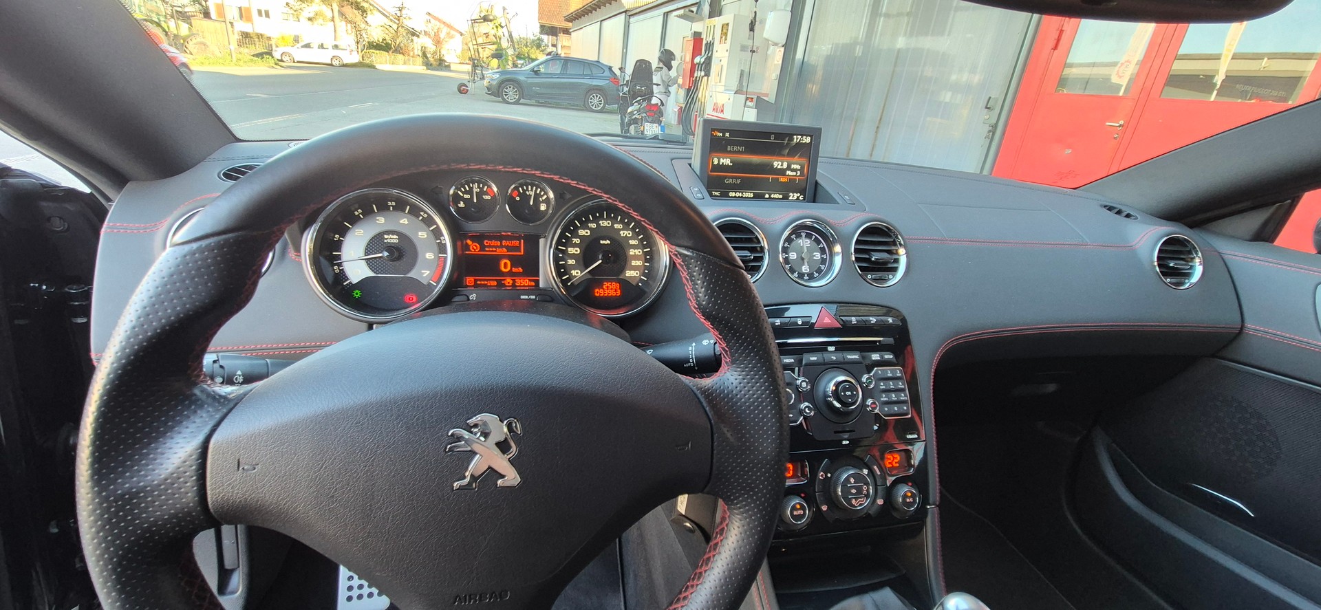PEUGEOT RCZ R 1.6 Turbo-image-8