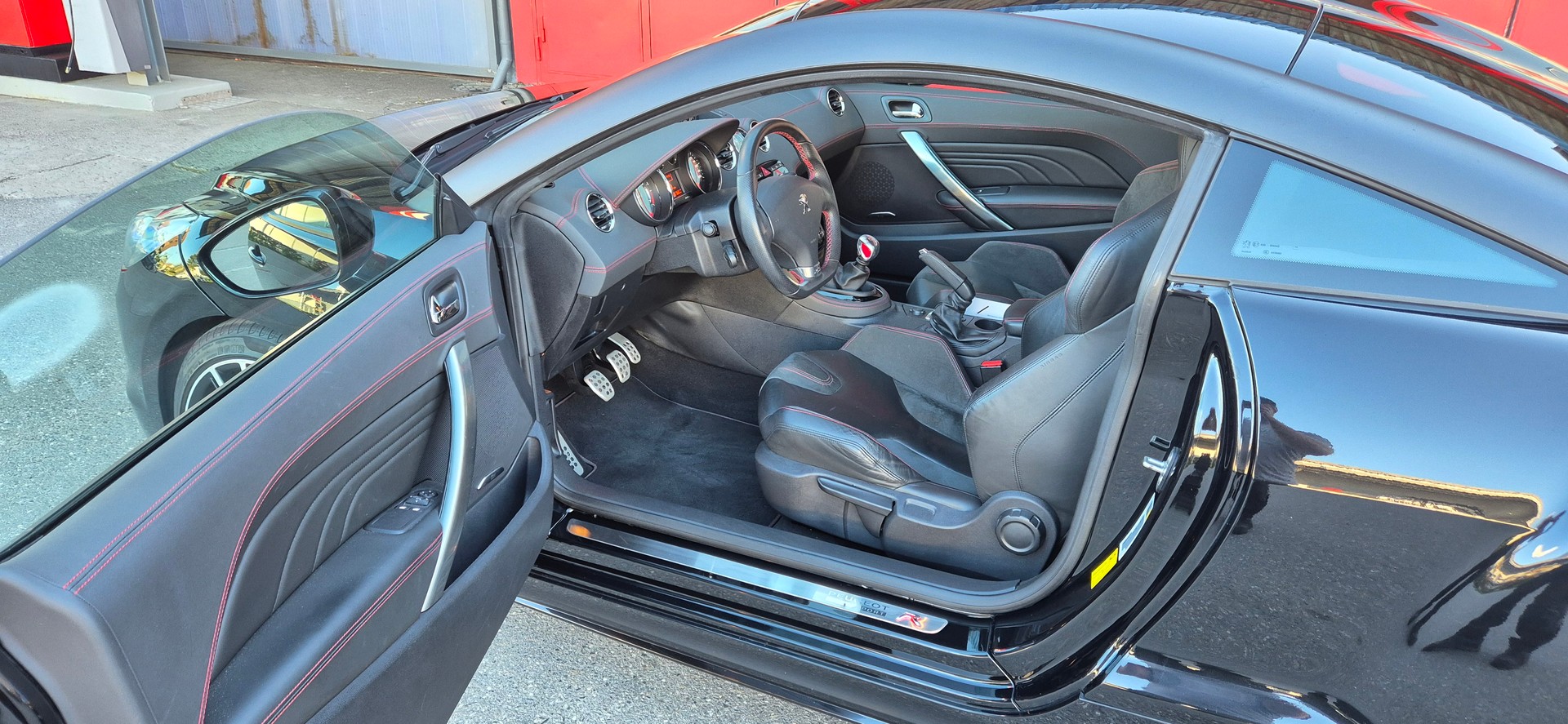 PEUGEOT RCZ R 1.6 Turbo-image-5