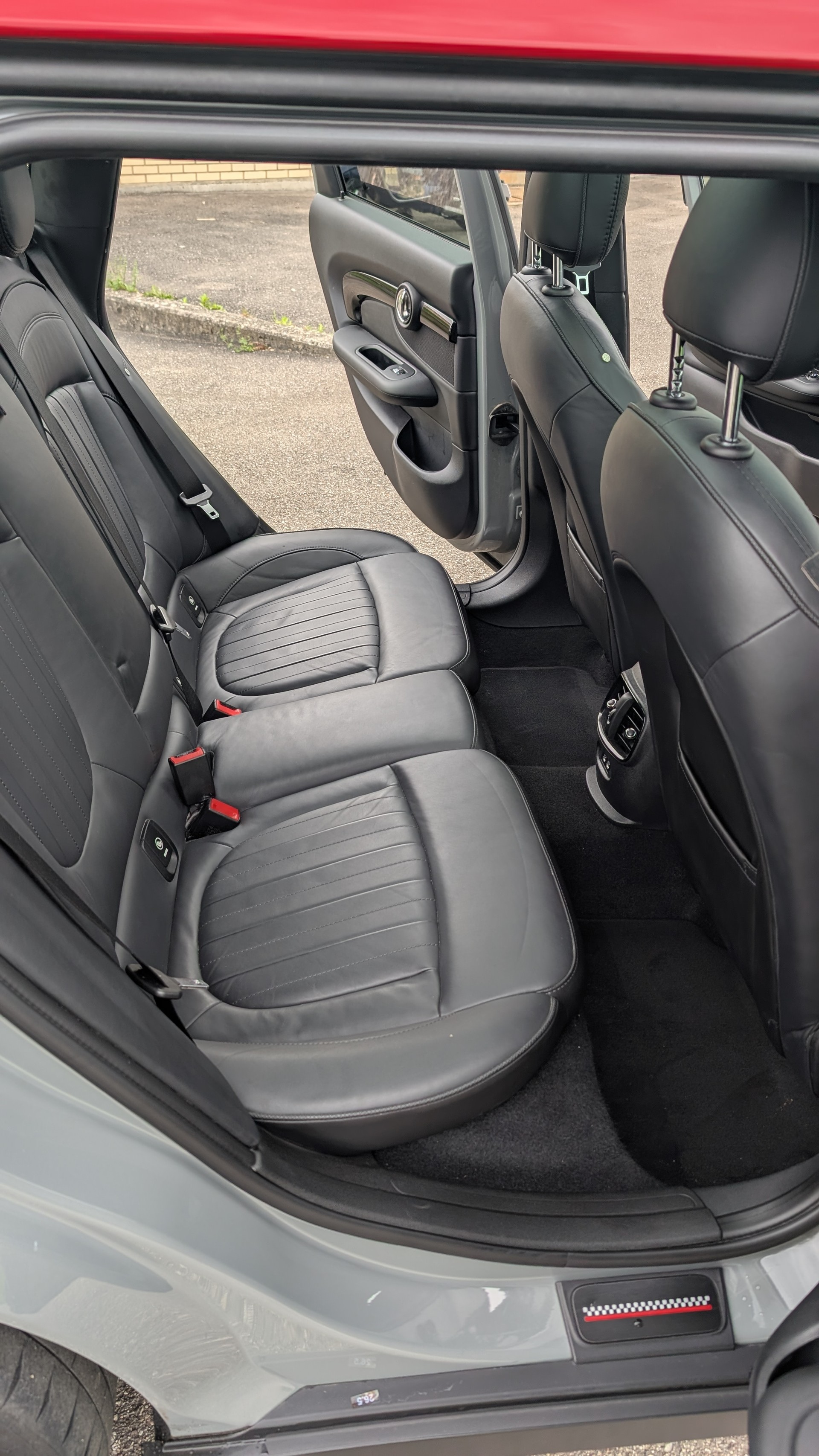 MINI Clubman Cooper John Cooper Works ALL4 Steptronic-image-8