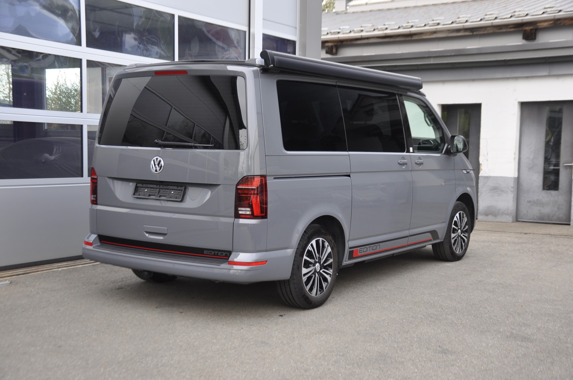 VW T6.1 California 2.0 TDI Beach Edition Spirit 4Motion DSG I Anhängerkupplung-image-2