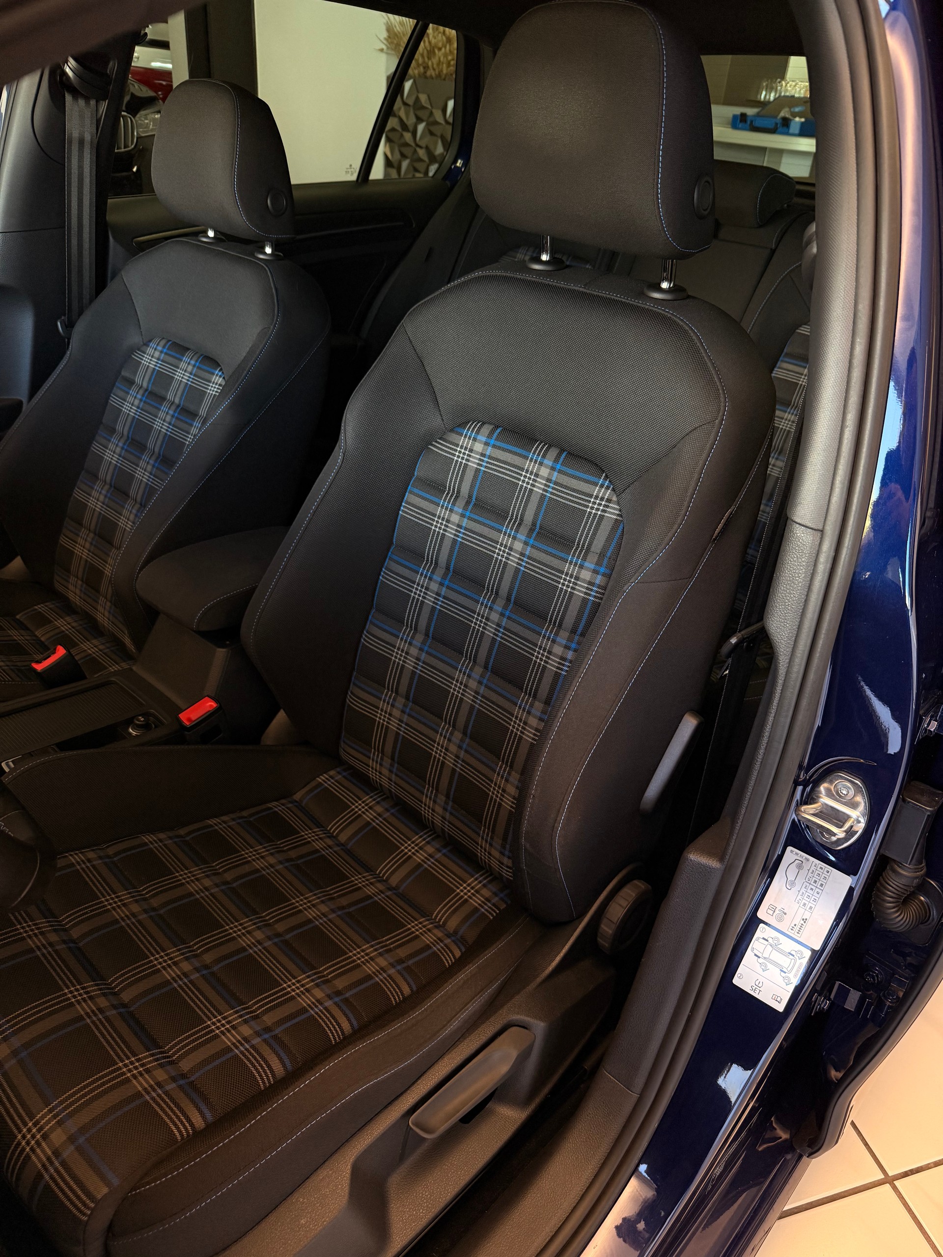 VW Golf 1.4 TSI GTE DSG Facelift-image-5