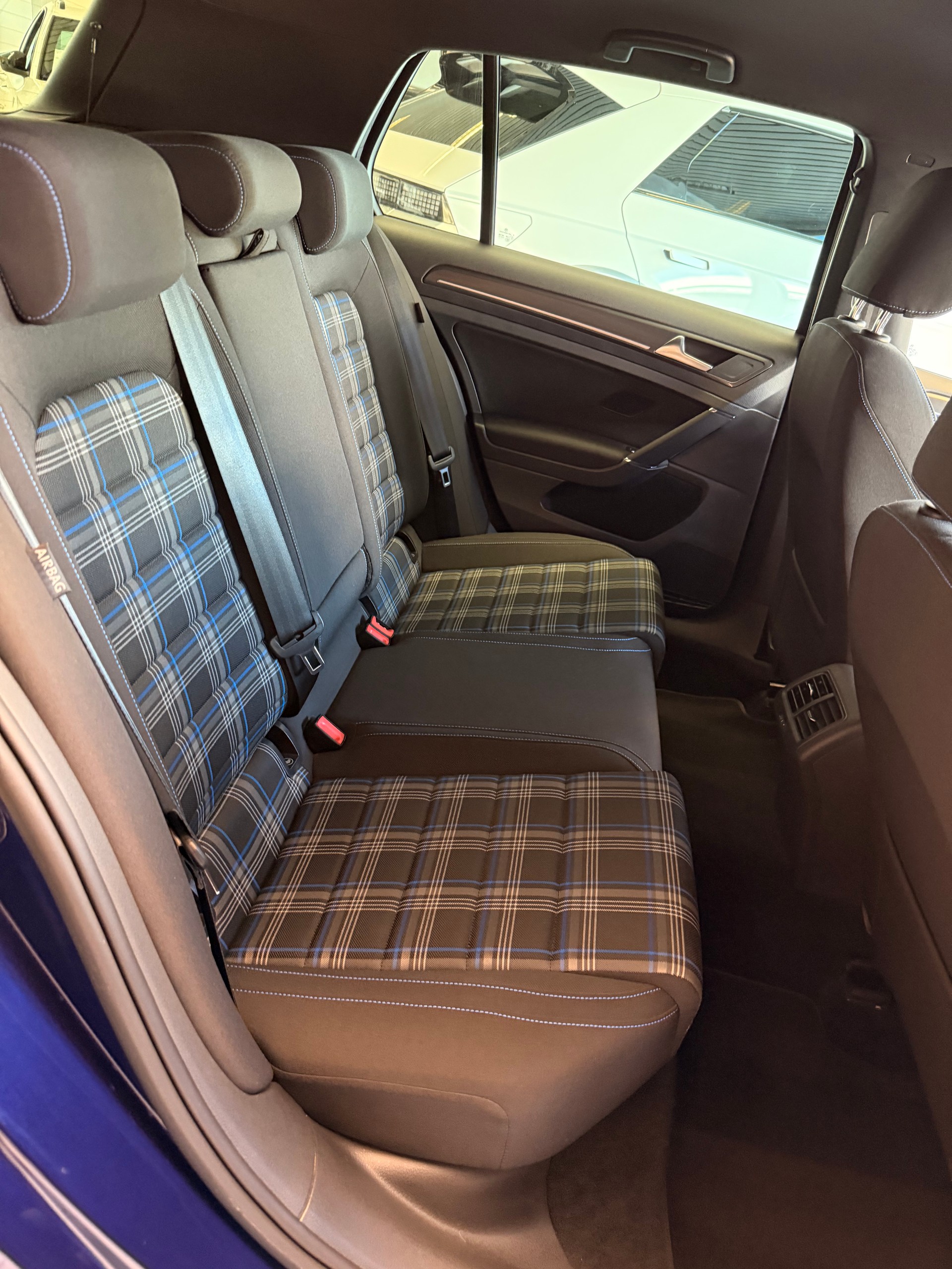 VW Golf 1.4 TSI GTE DSG Facelift-image-11