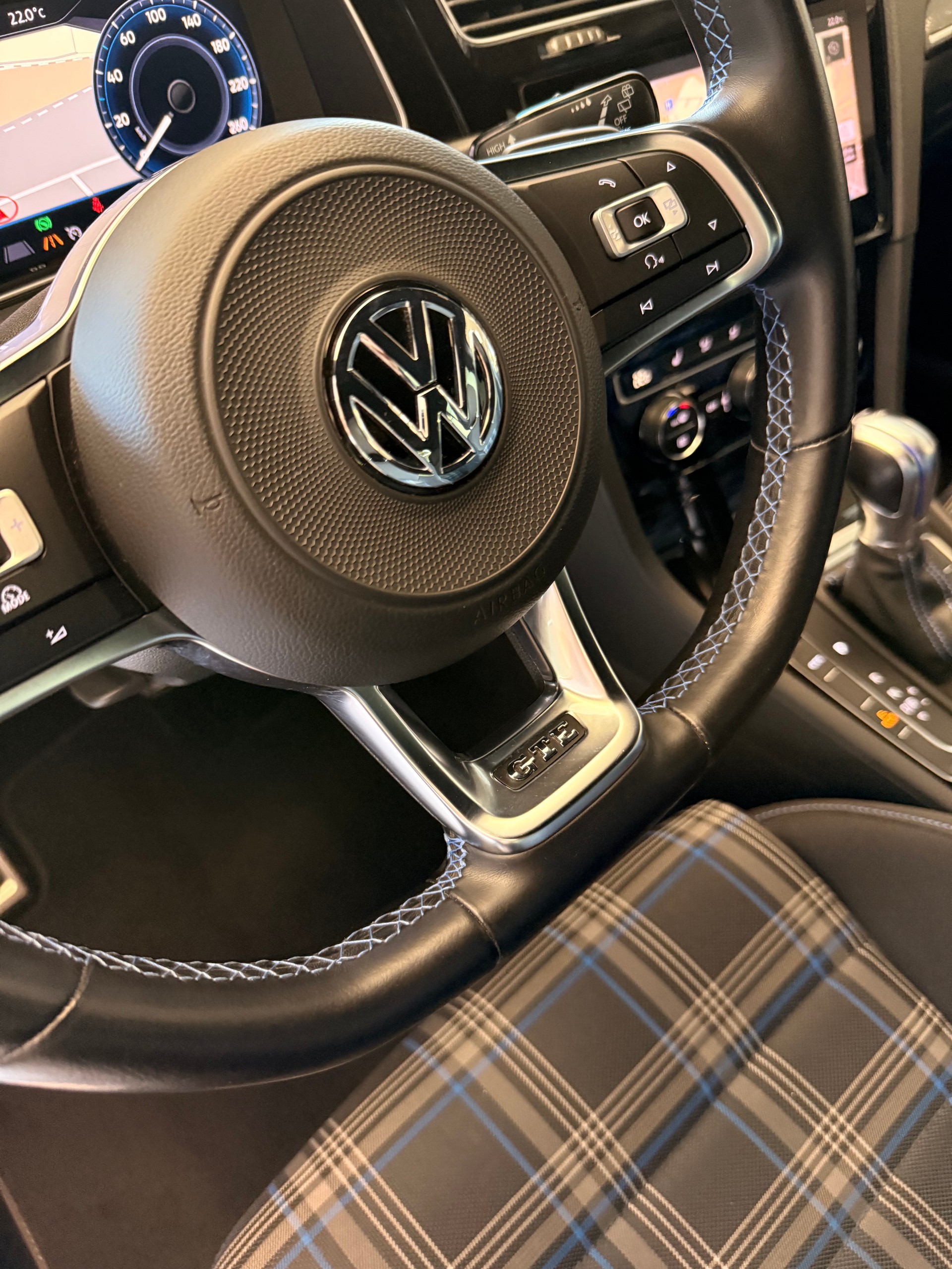 VW Golf 1.4 TSI GTE DSG Facelift-image-15