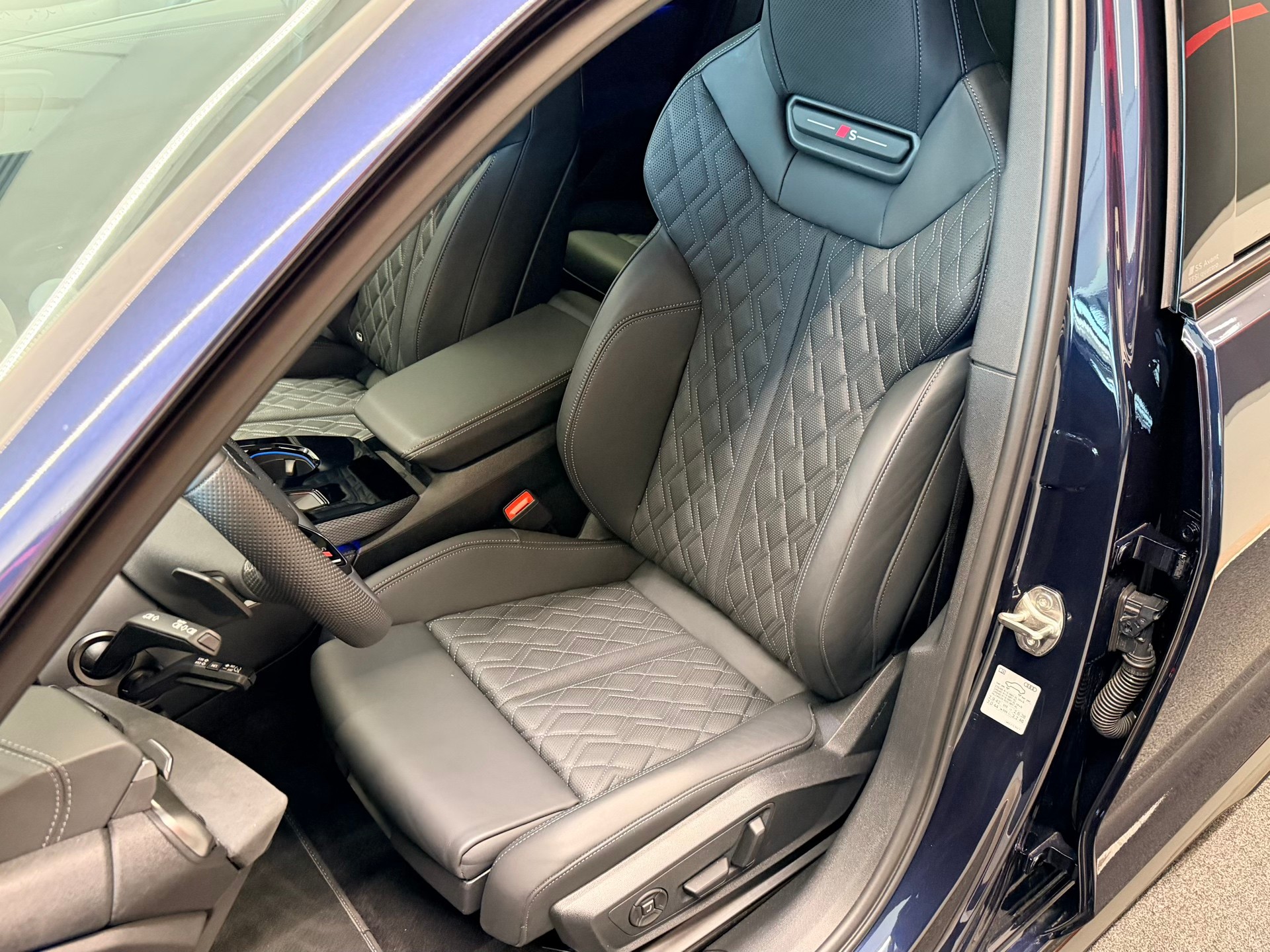 AUDI S5 Avant TFSI quattro S tronic-image-16