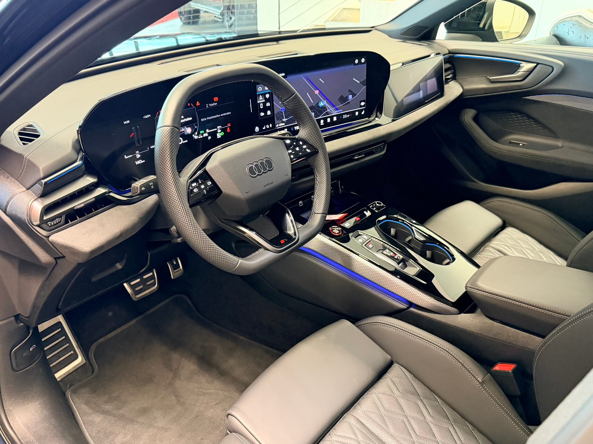 AUDI S5 Avant TFSI quattro S tronic-image-12