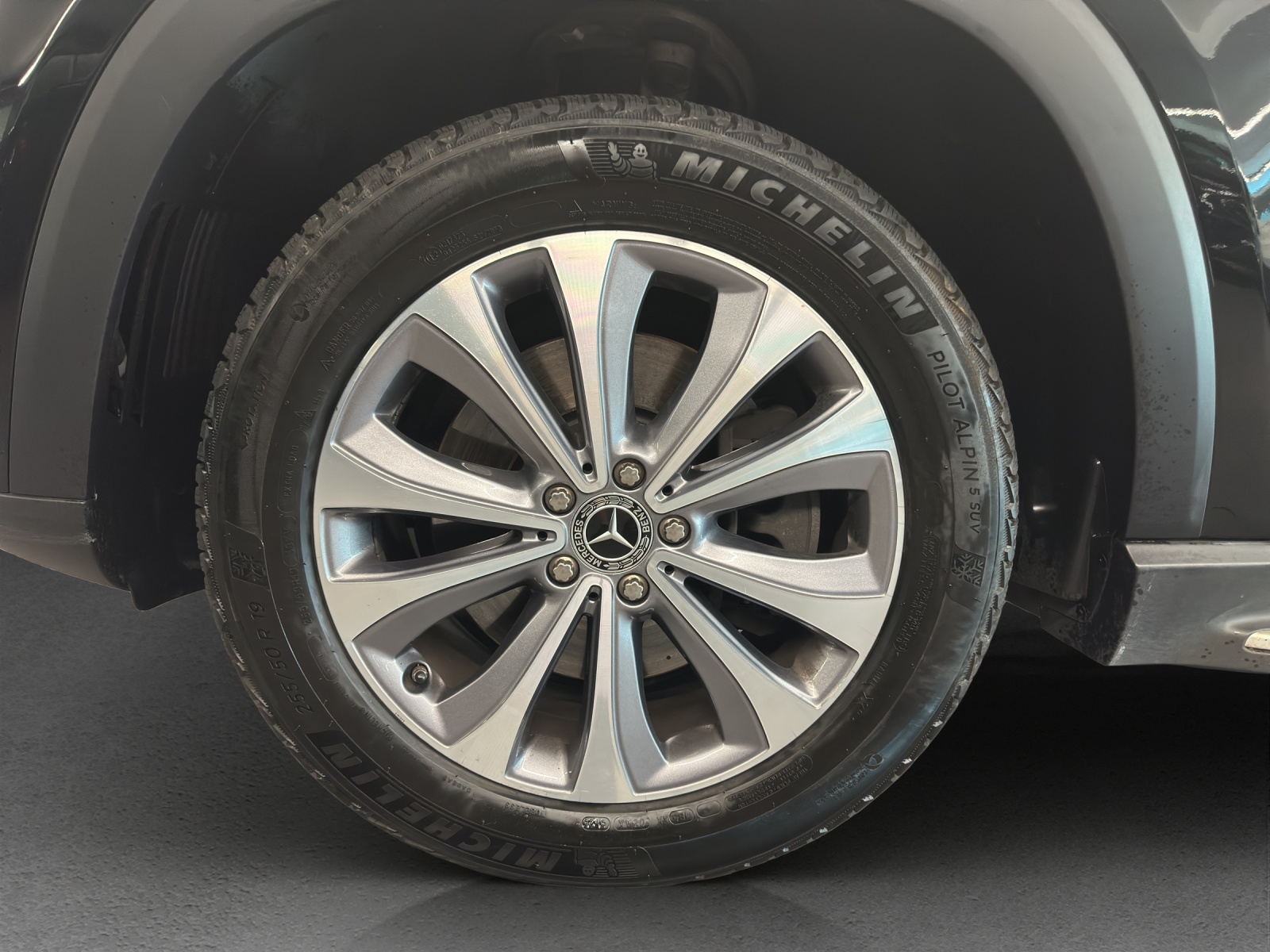MERCEDES-BENZ GLE 300 d 4Matic-image-12