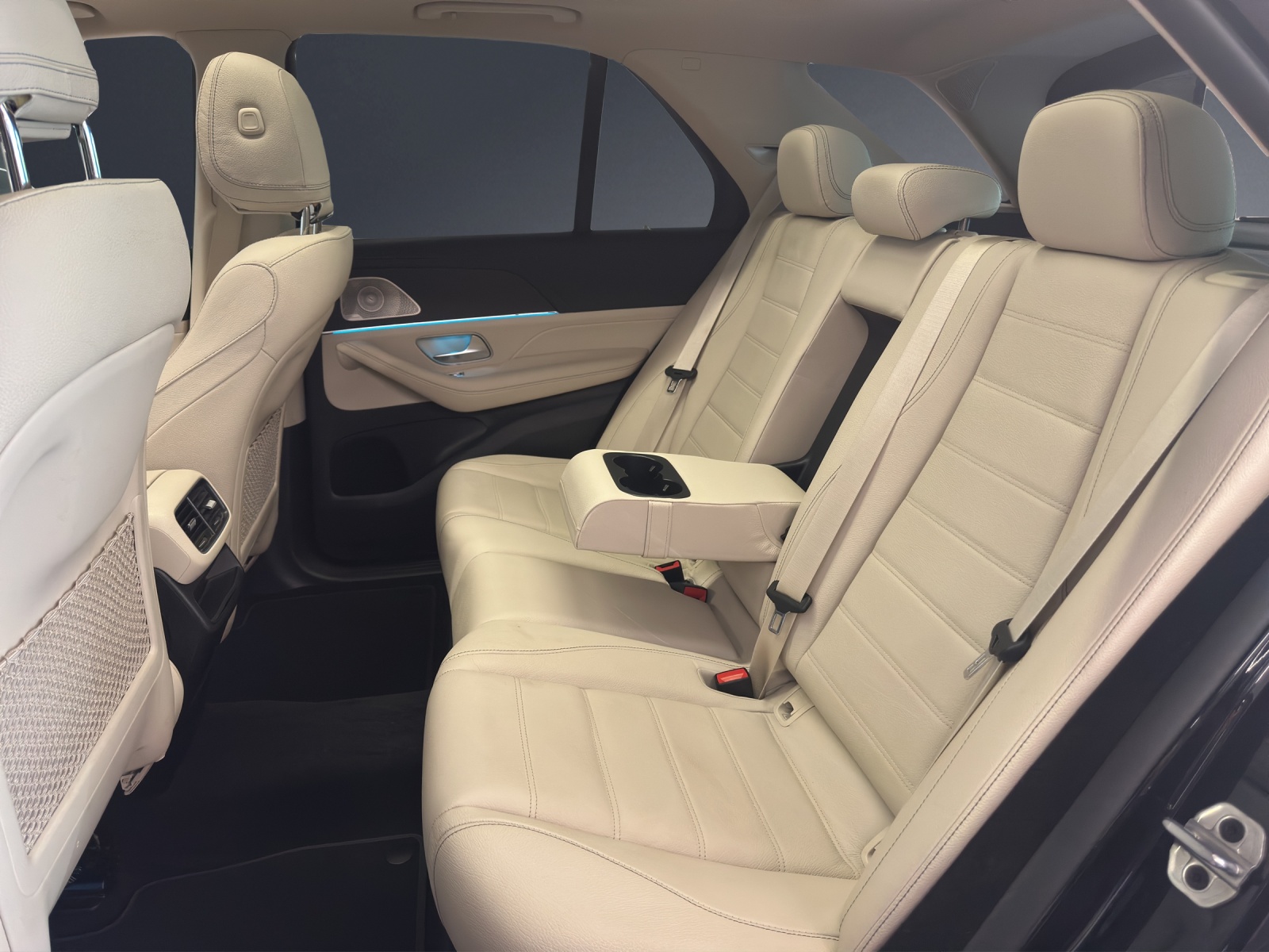 MERCEDES-BENZ GLE 300 d 4Matic-image-10