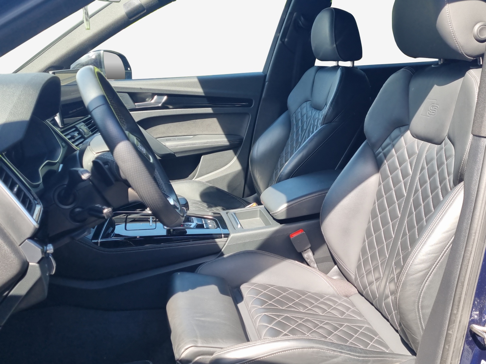 AUDI Q5 55 TFSI e PHEV S line quattro S-tronic-image-8