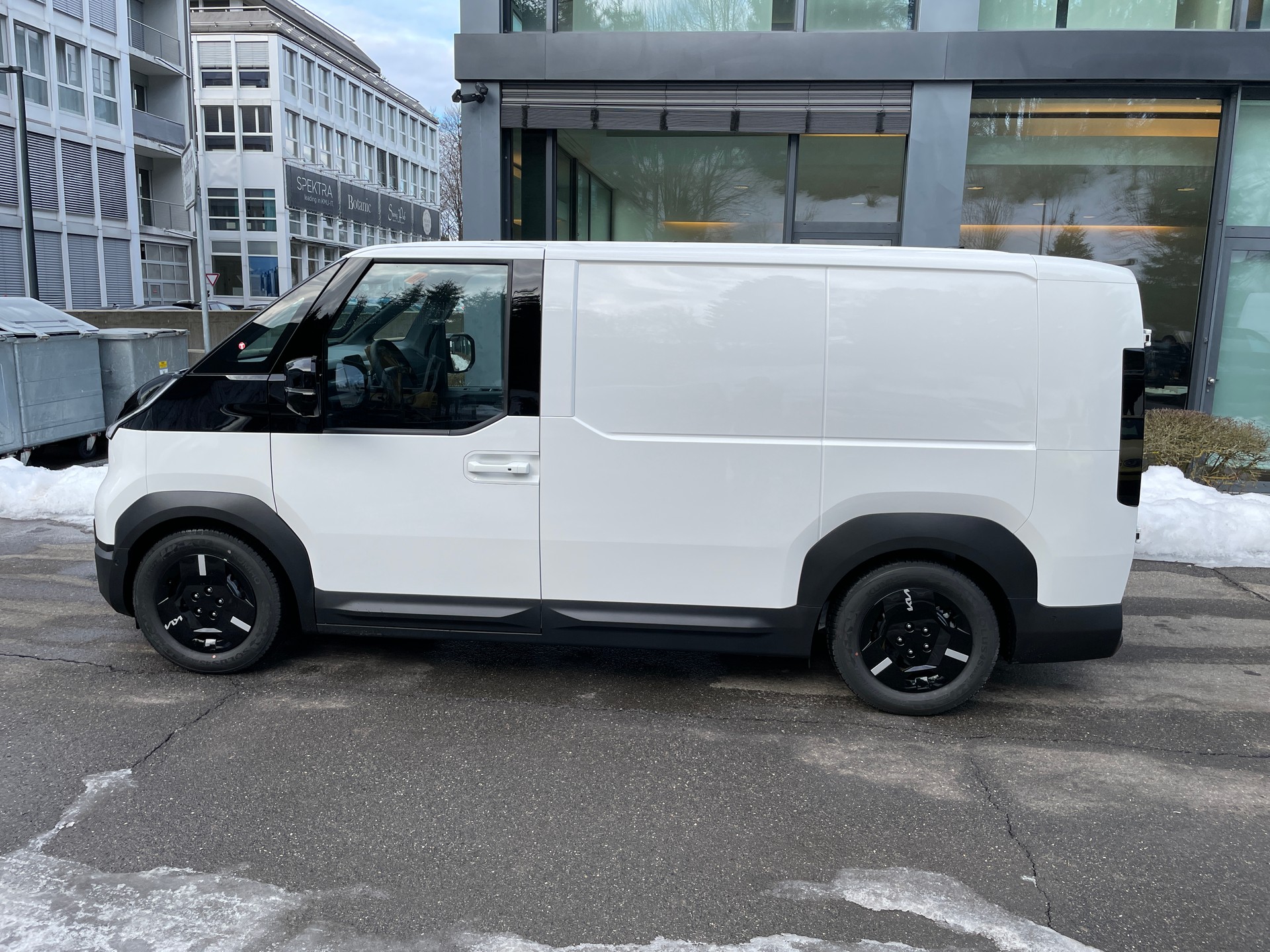 KIA PV5 Cargo 71.2 kWh Elite, Schiebetüre rechts-image-9