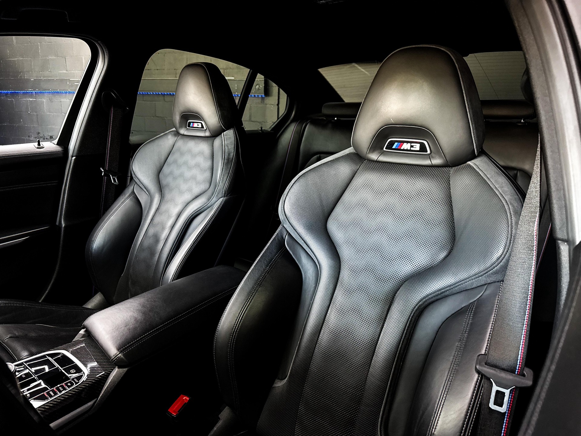 BMW M3 Competition M xDrive-image-16
