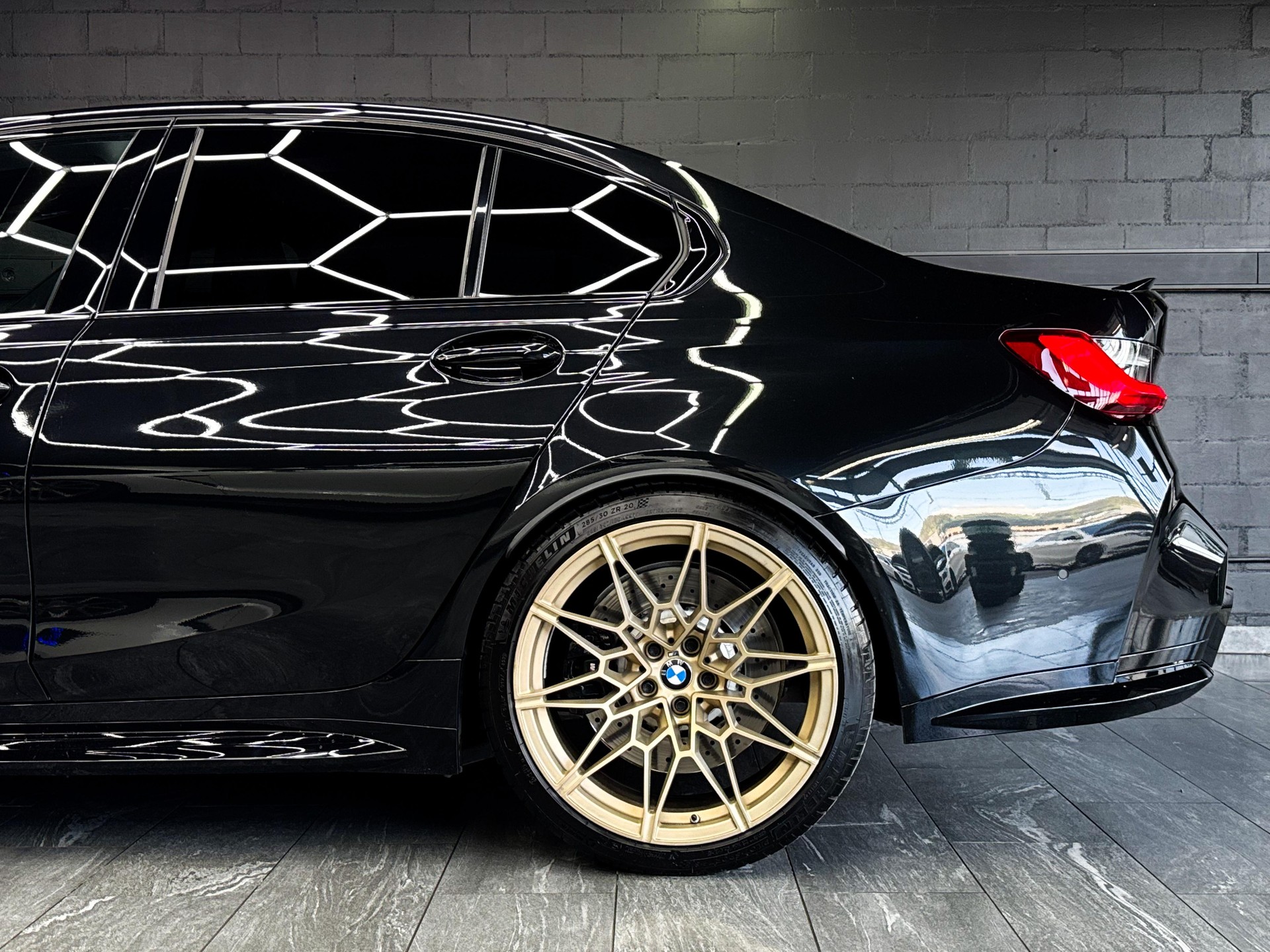 BMW M3 Competition M xDrive-image-7