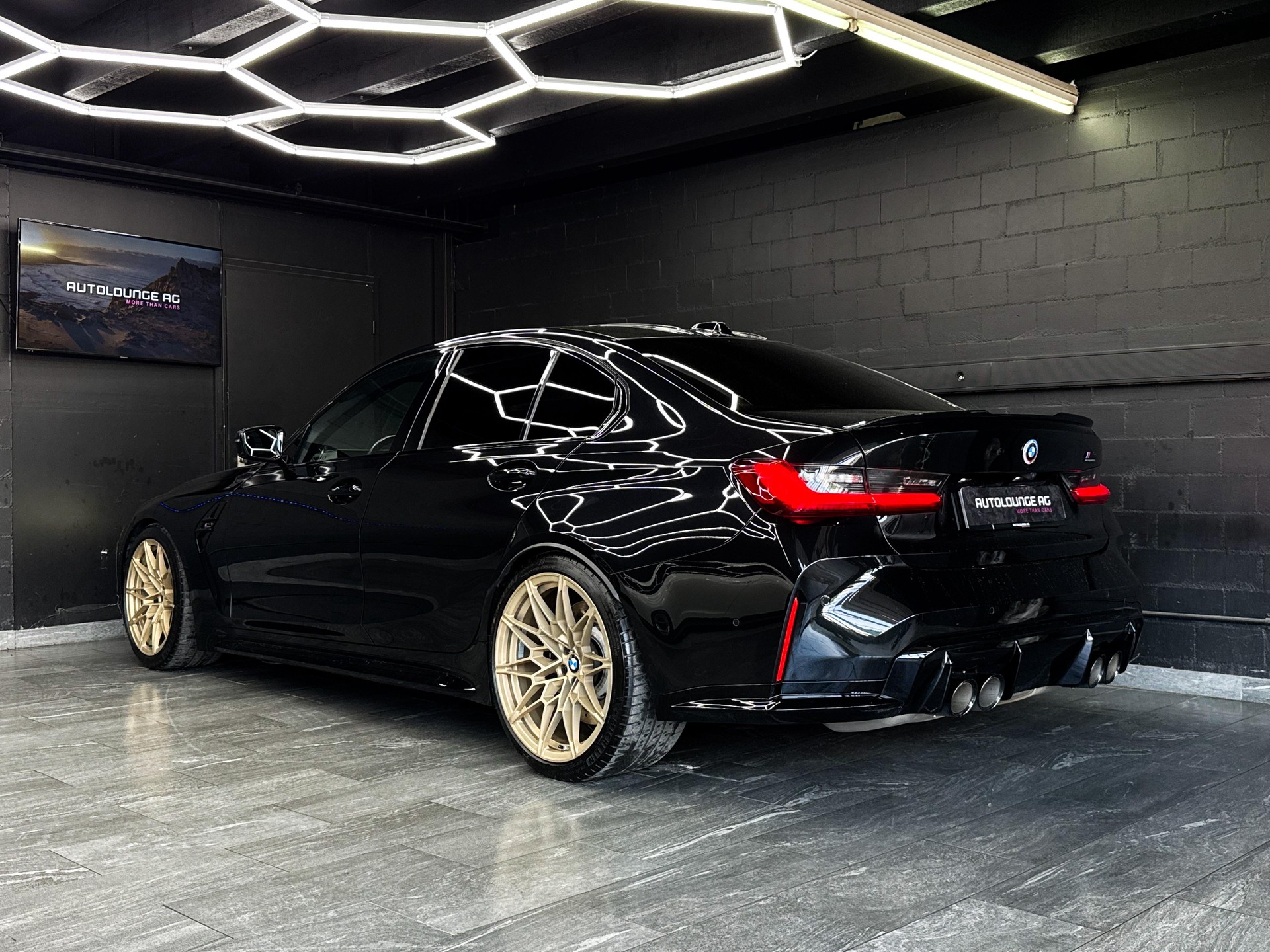 BMW M3 Competition M xDrive-image-5