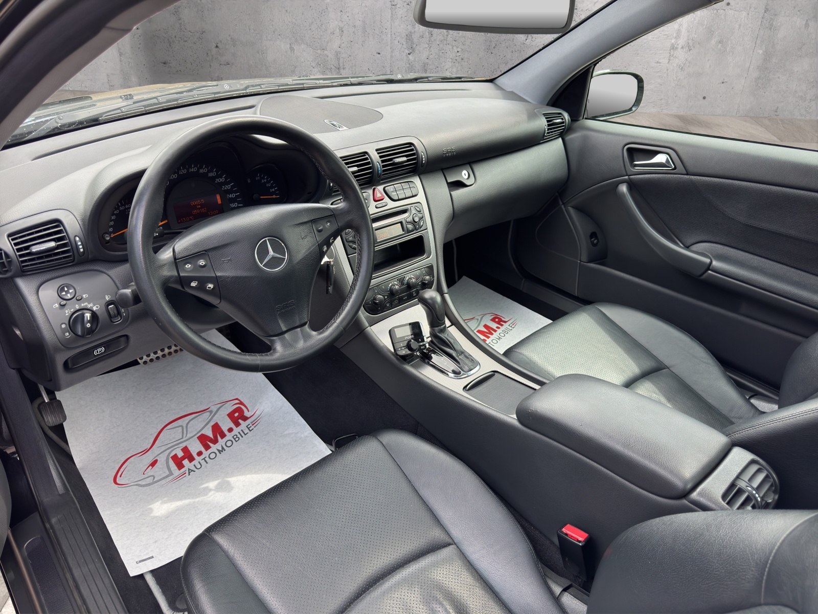 MERCEDES-BENZ C 180-image-8
