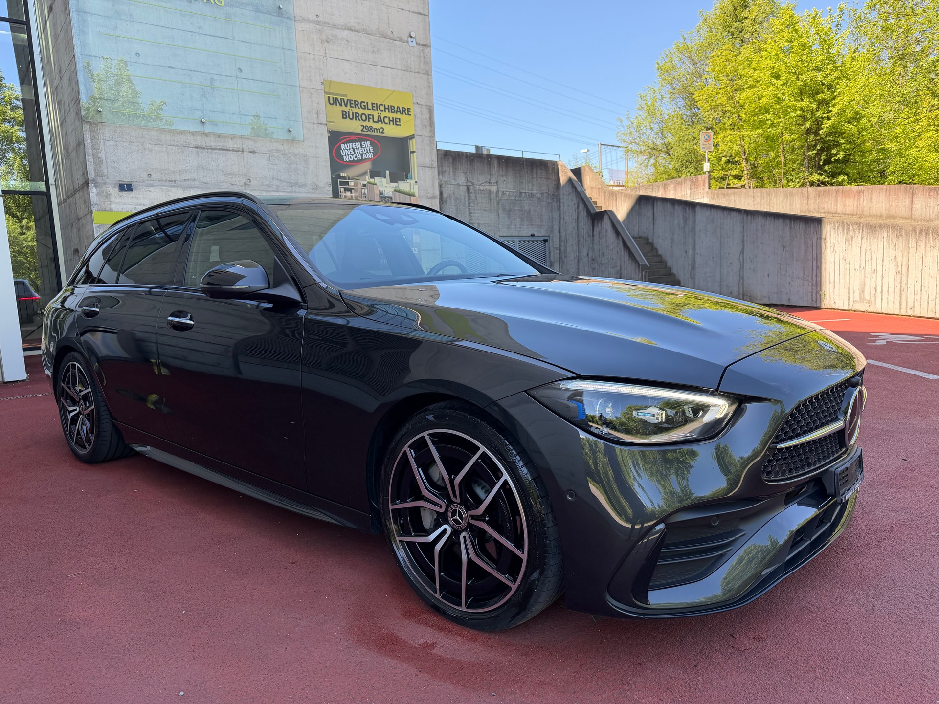 MERCEDES-BENZ C 220 d T 4Matic AMG Line-image-6