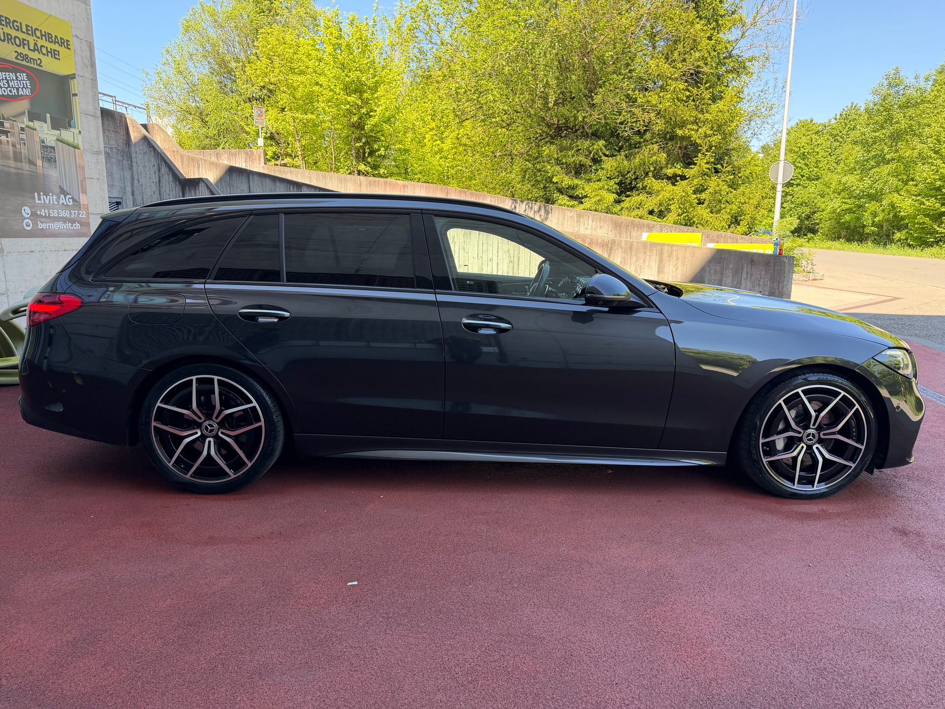 MERCEDES-BENZ C 220 d T 4Matic AMG Line-image-5