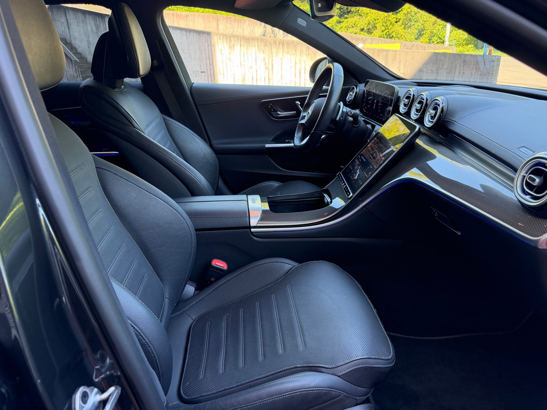MERCEDES-BENZ C 220 d T 4Matic AMG Line-image-11