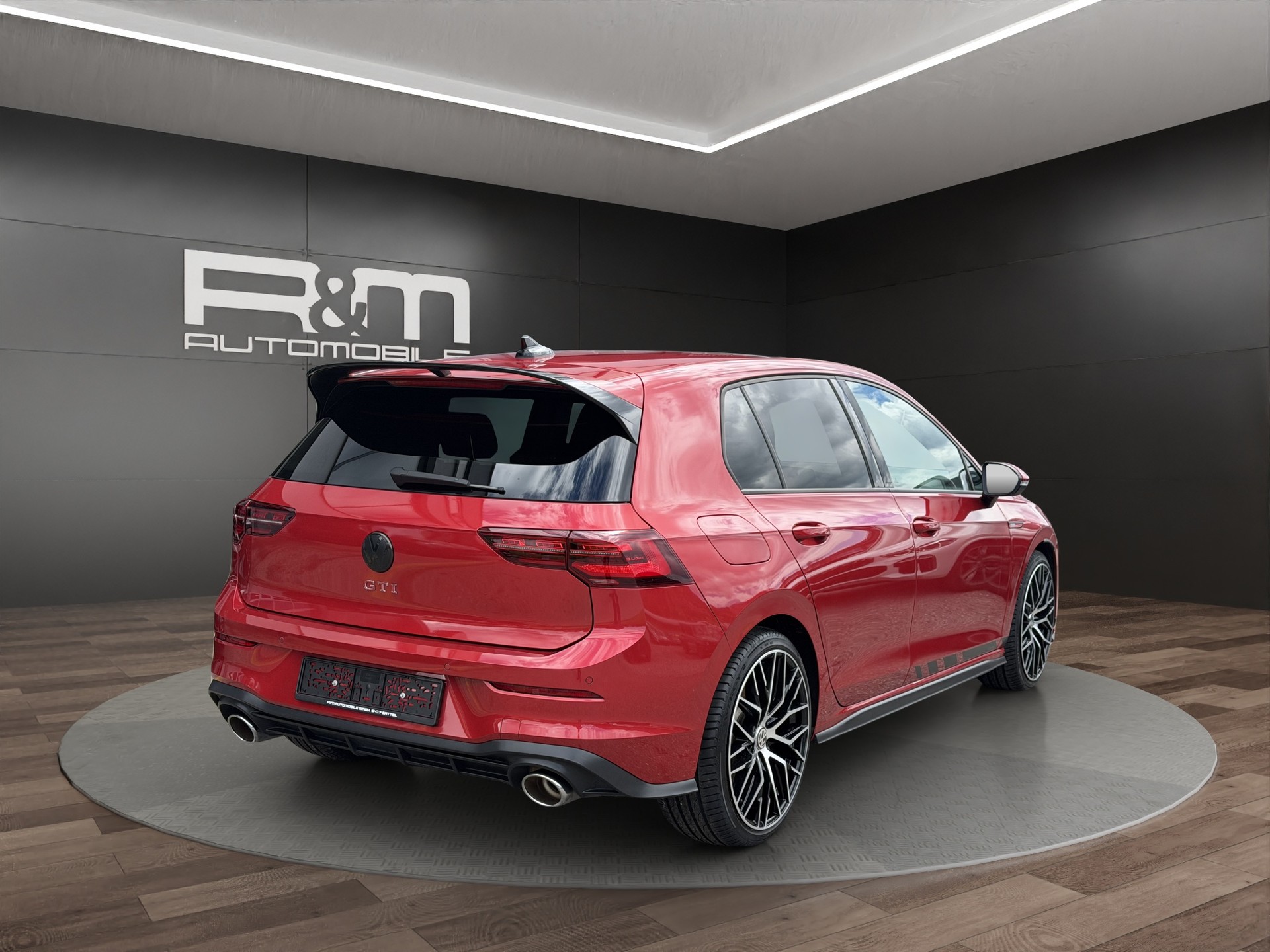 VW Golf 2.0 TSI GTI Clubsport DSG-image-4