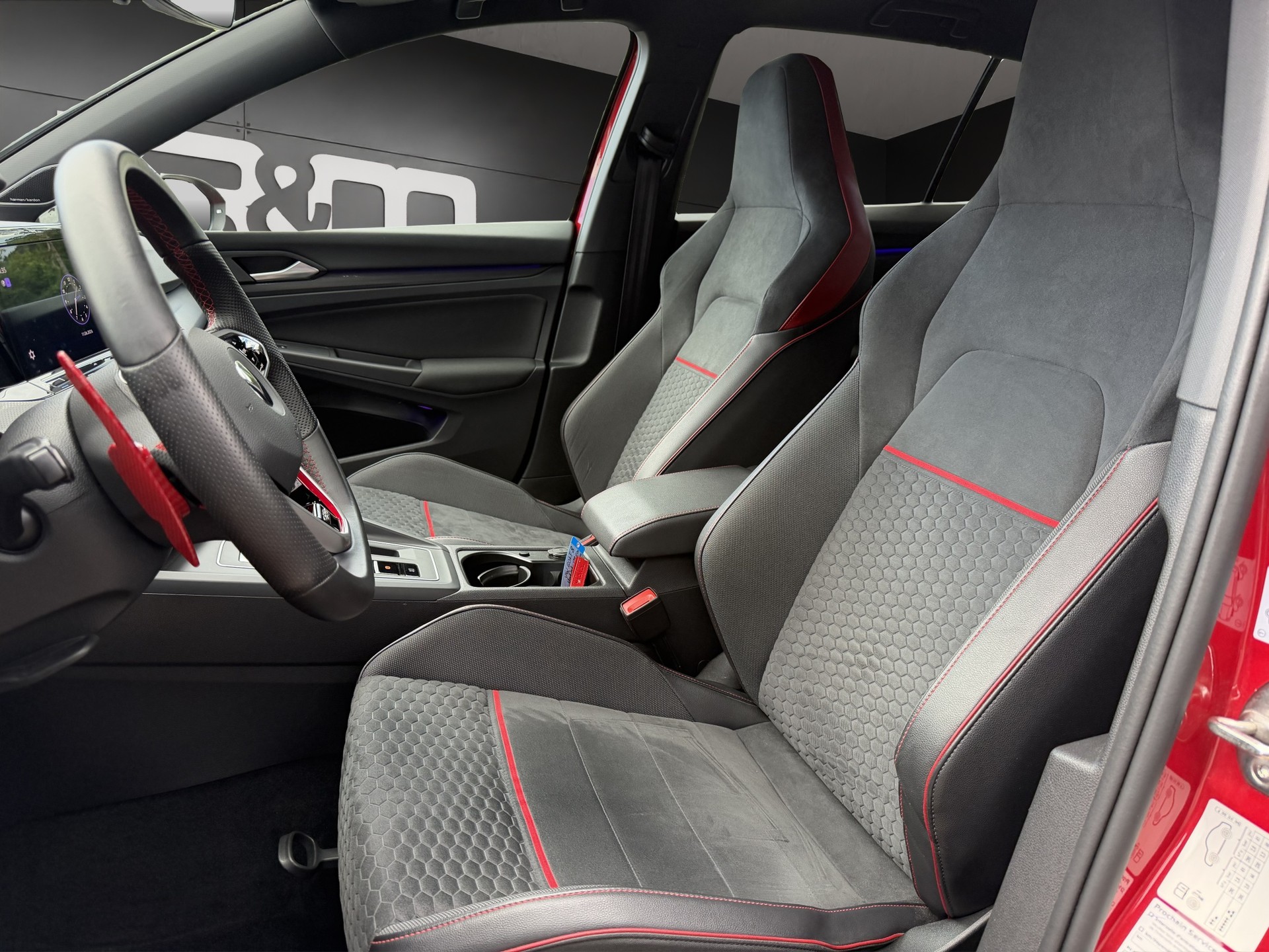 VW Golf 2.0 TSI GTI Clubsport DSG-image-8