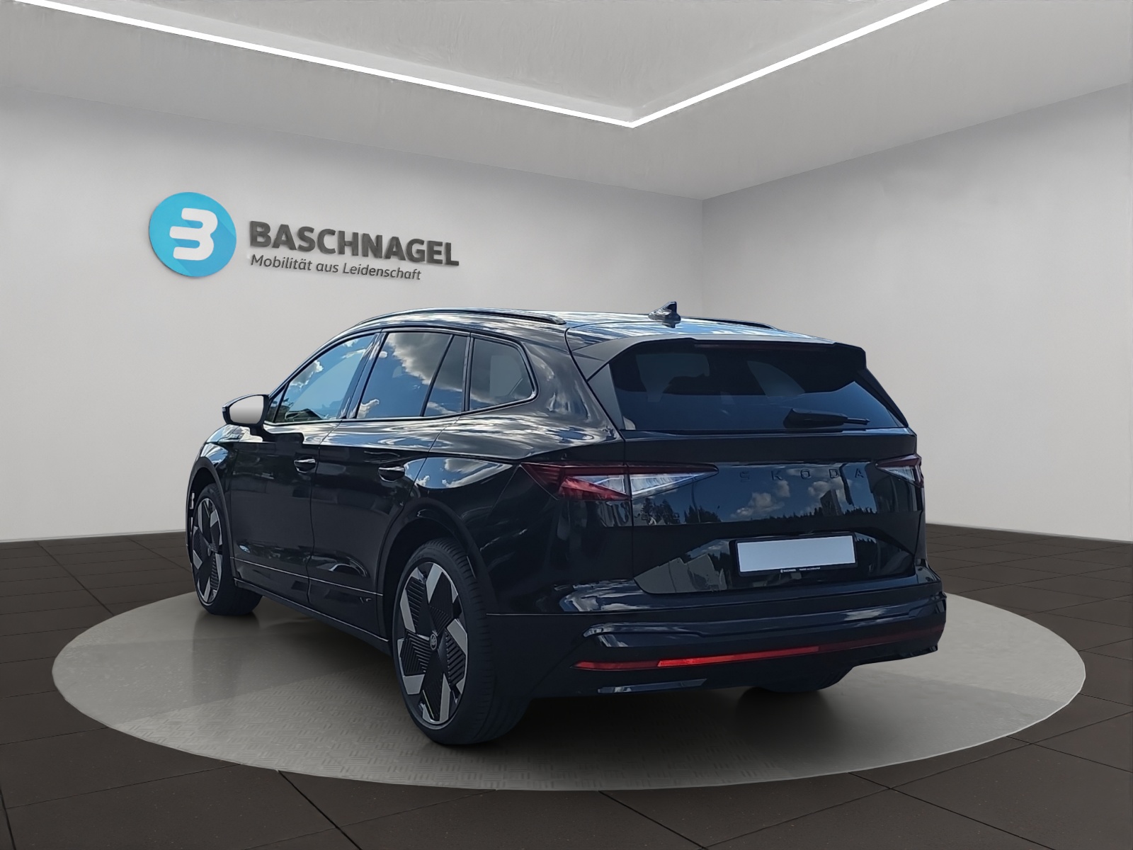 SKODA Enyaq 4x4 RS-showroom-element-2