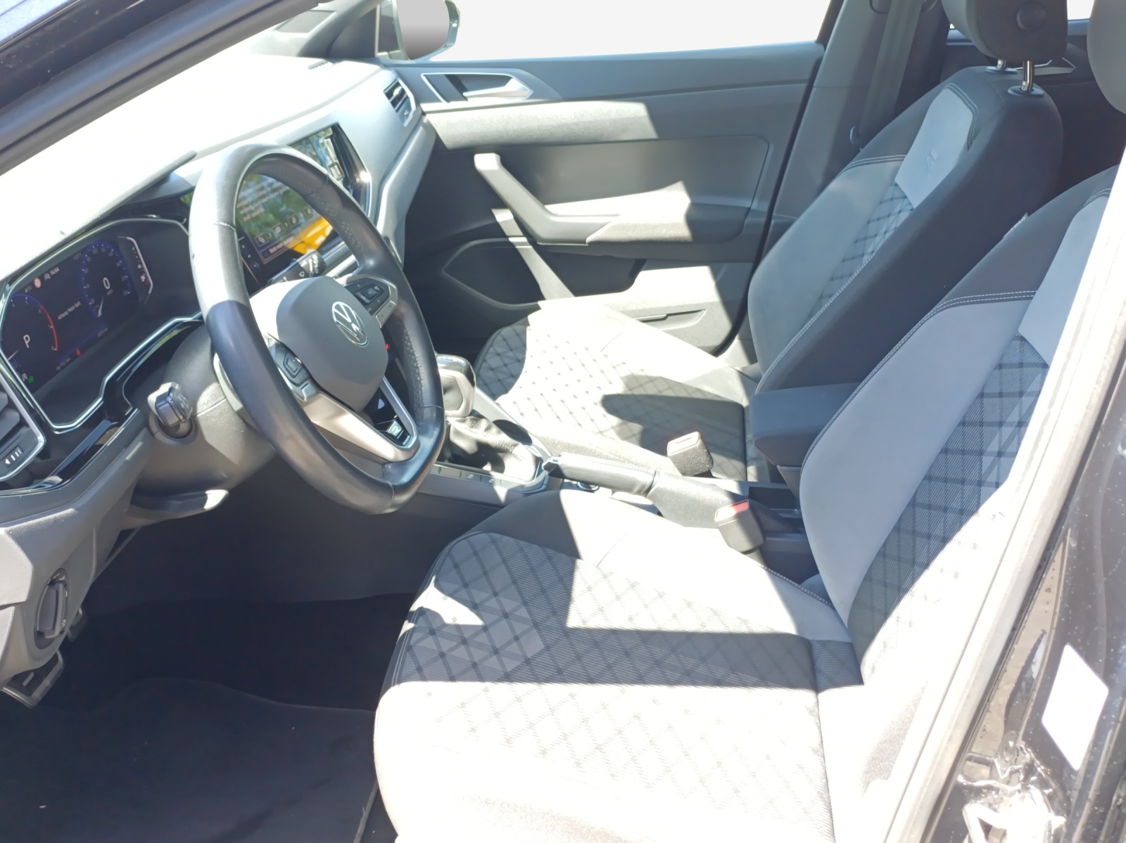 VW Polo 1.0 TSI R-Line DSG-image-7