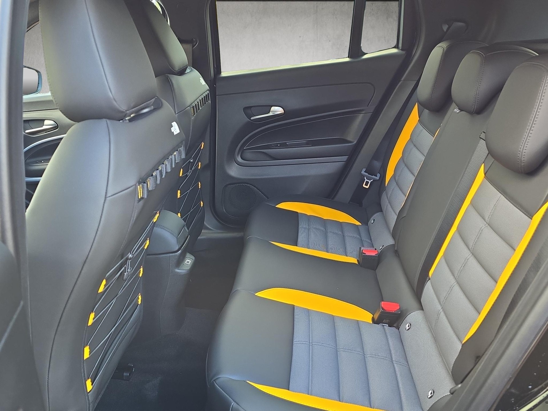 JEEP Avenger 1.2 MHEV The North Face 4xe-image-12