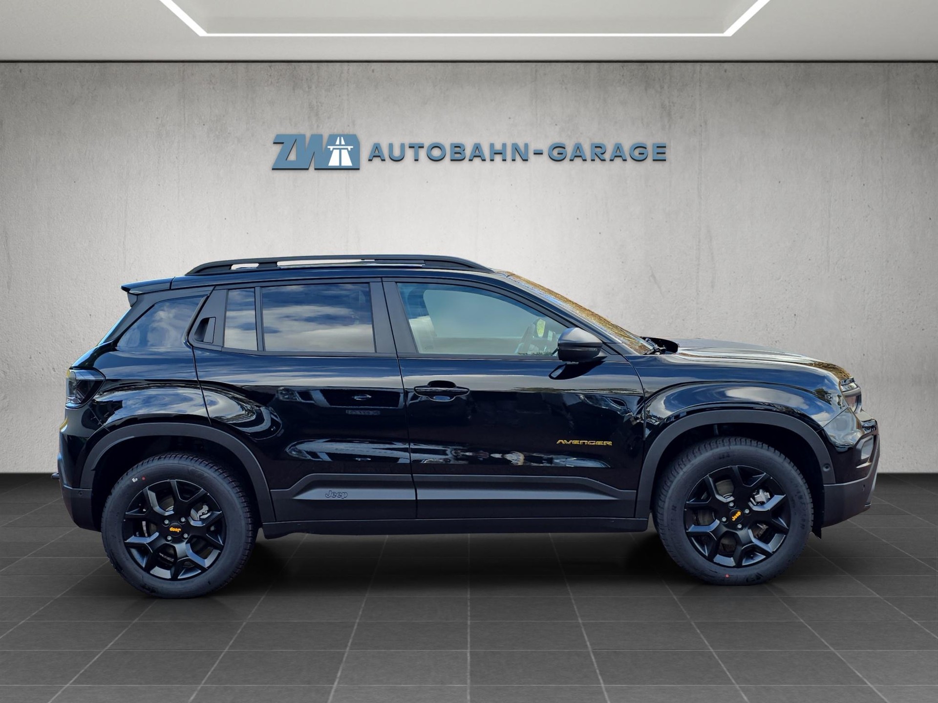 JEEP Avenger 1.2 MHEV The North Face 4xe-image-5
