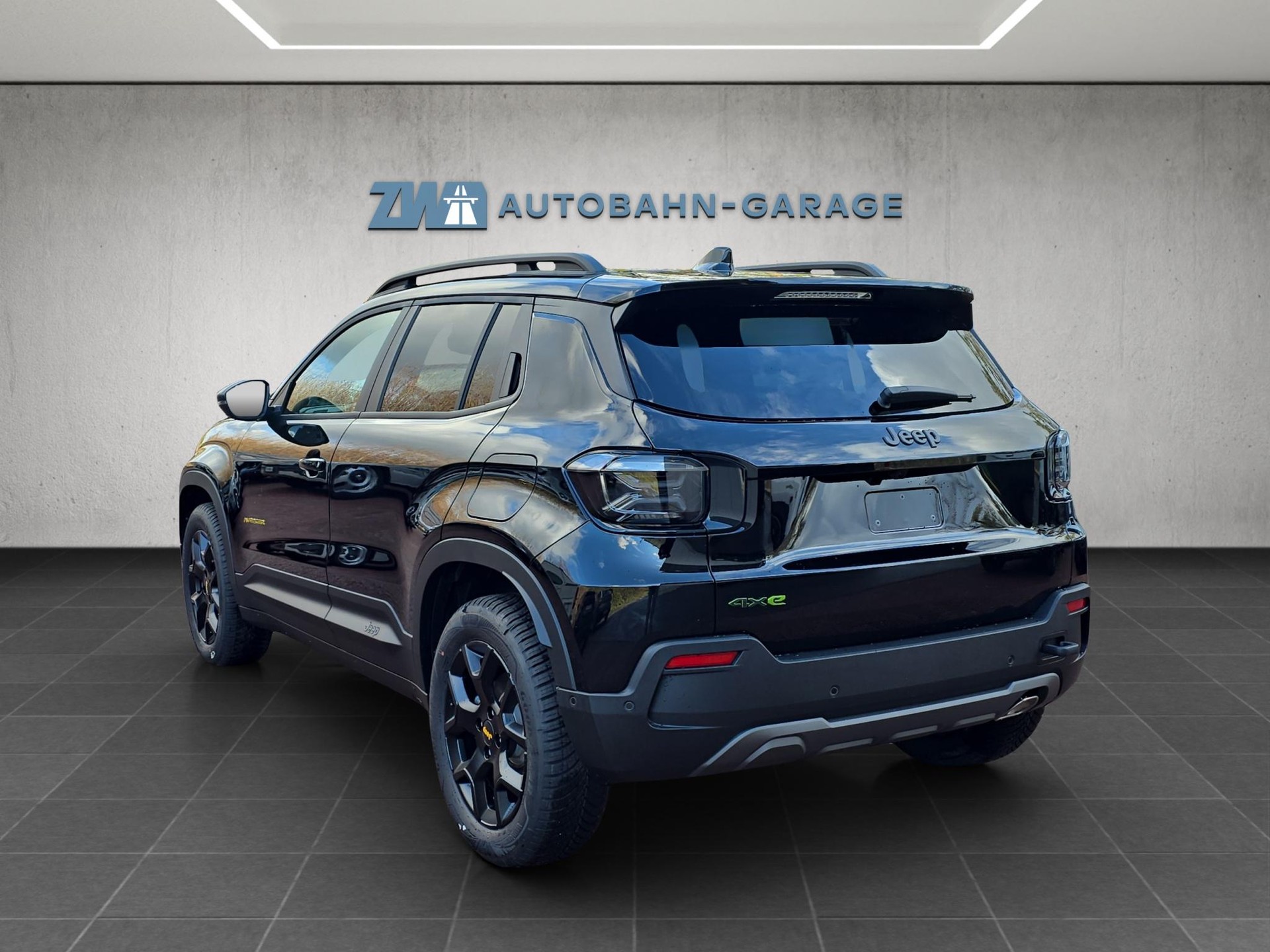 JEEP Avenger 1.2 MHEV The North Face 4xe-image-2