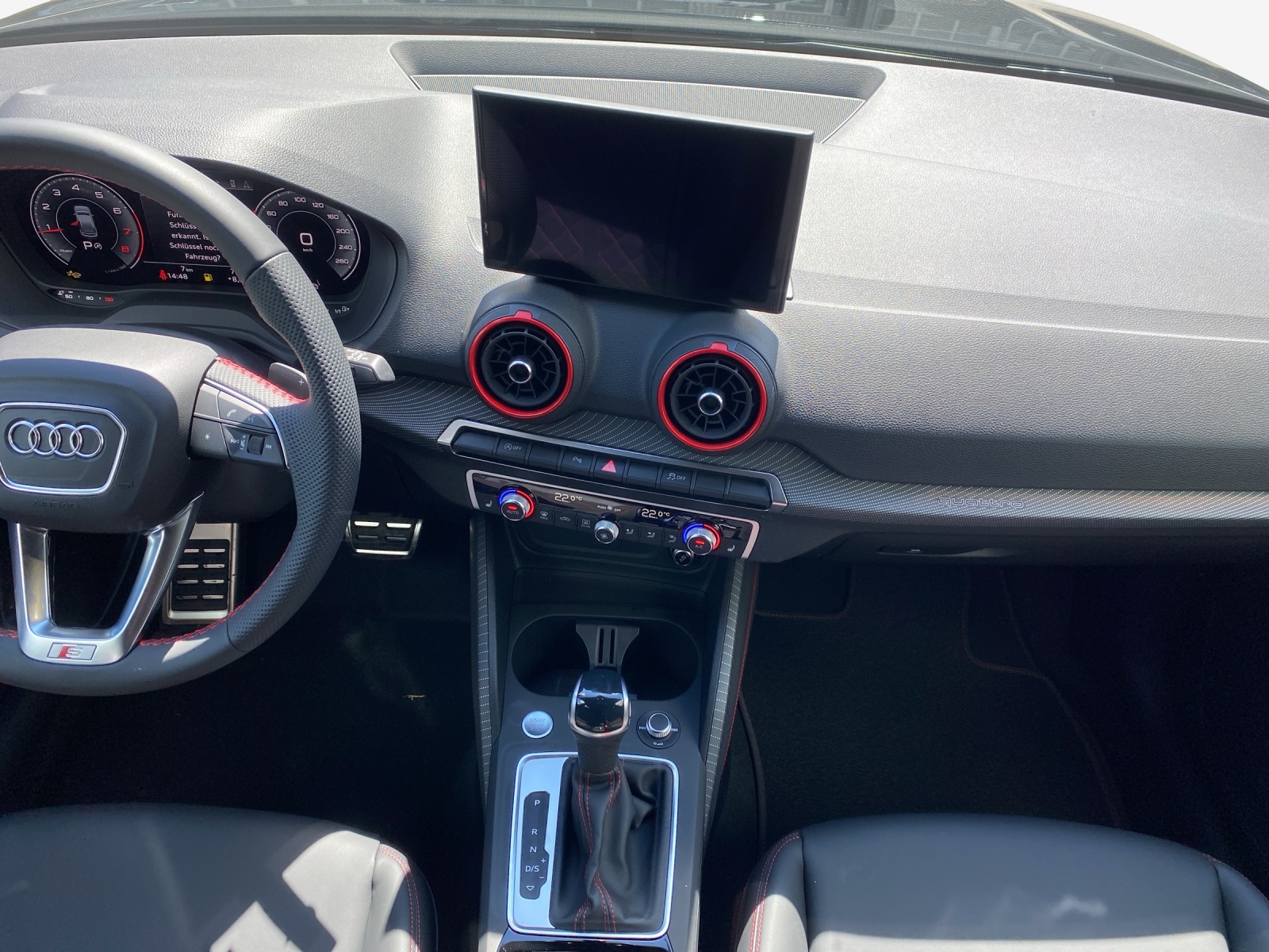 AUDI Q2 40 TFSI S line quattro S-tronic-image-10